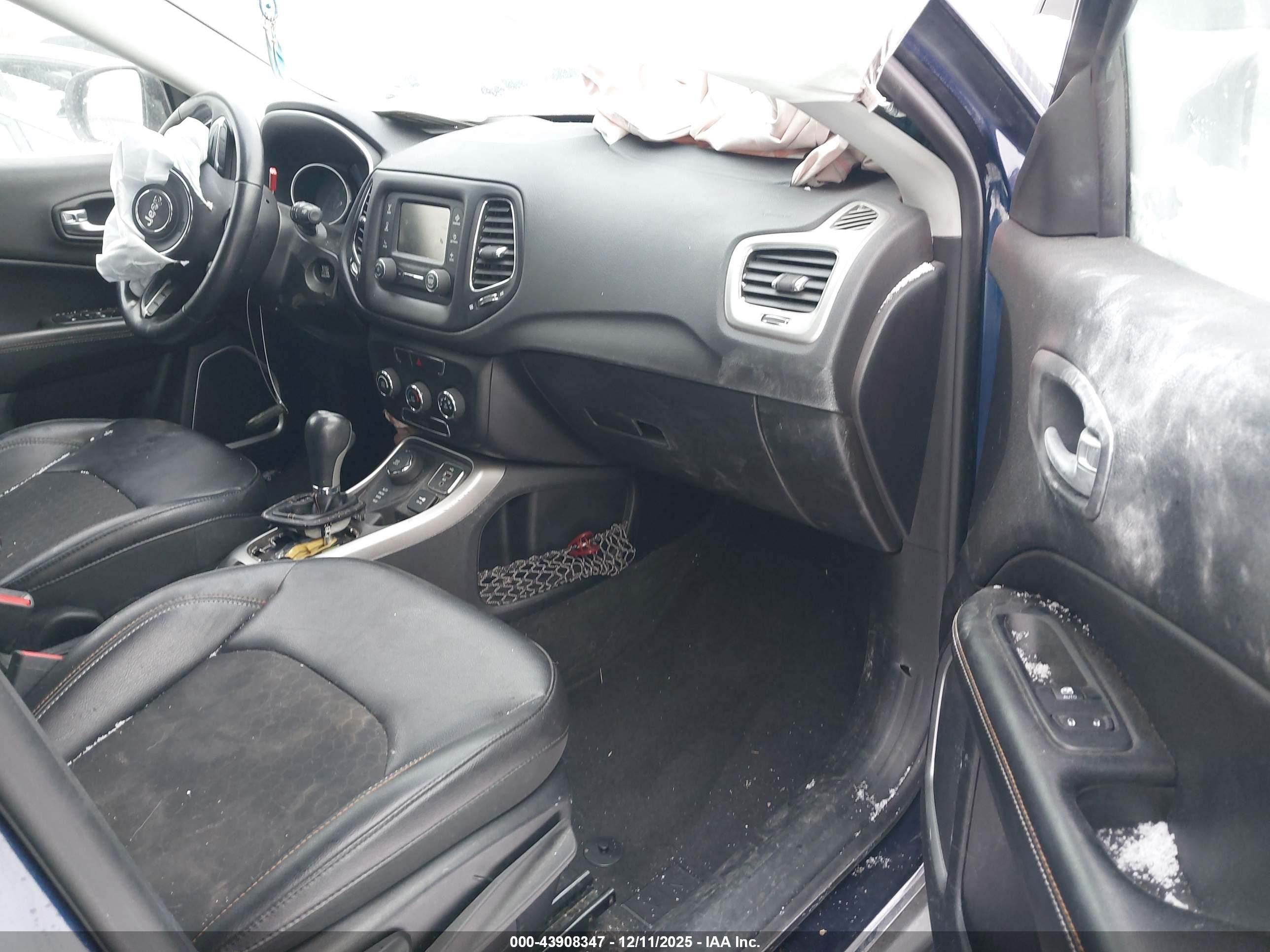 JEEP COMPASS image 5