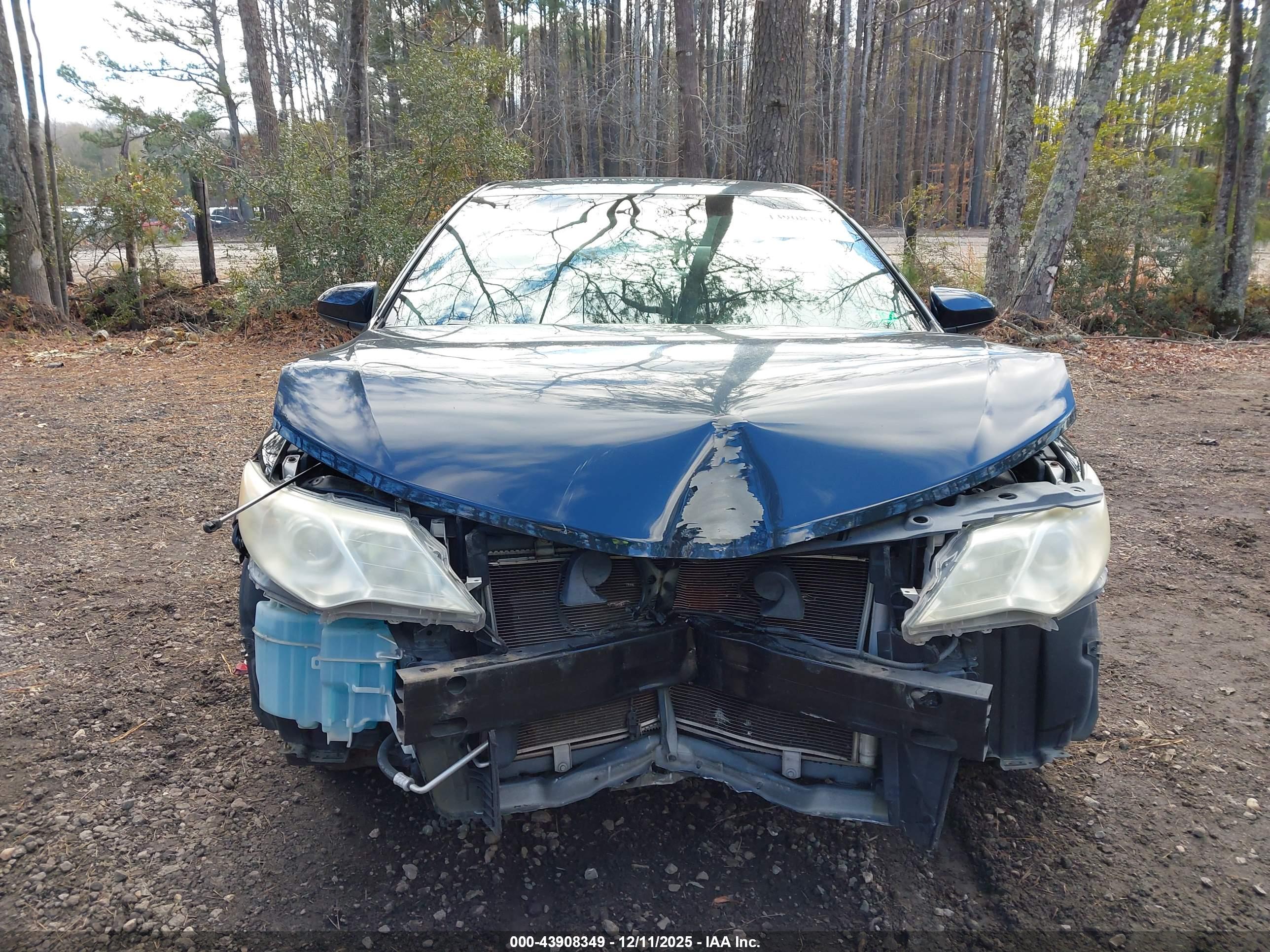 TOYOTA CAMRY image 6