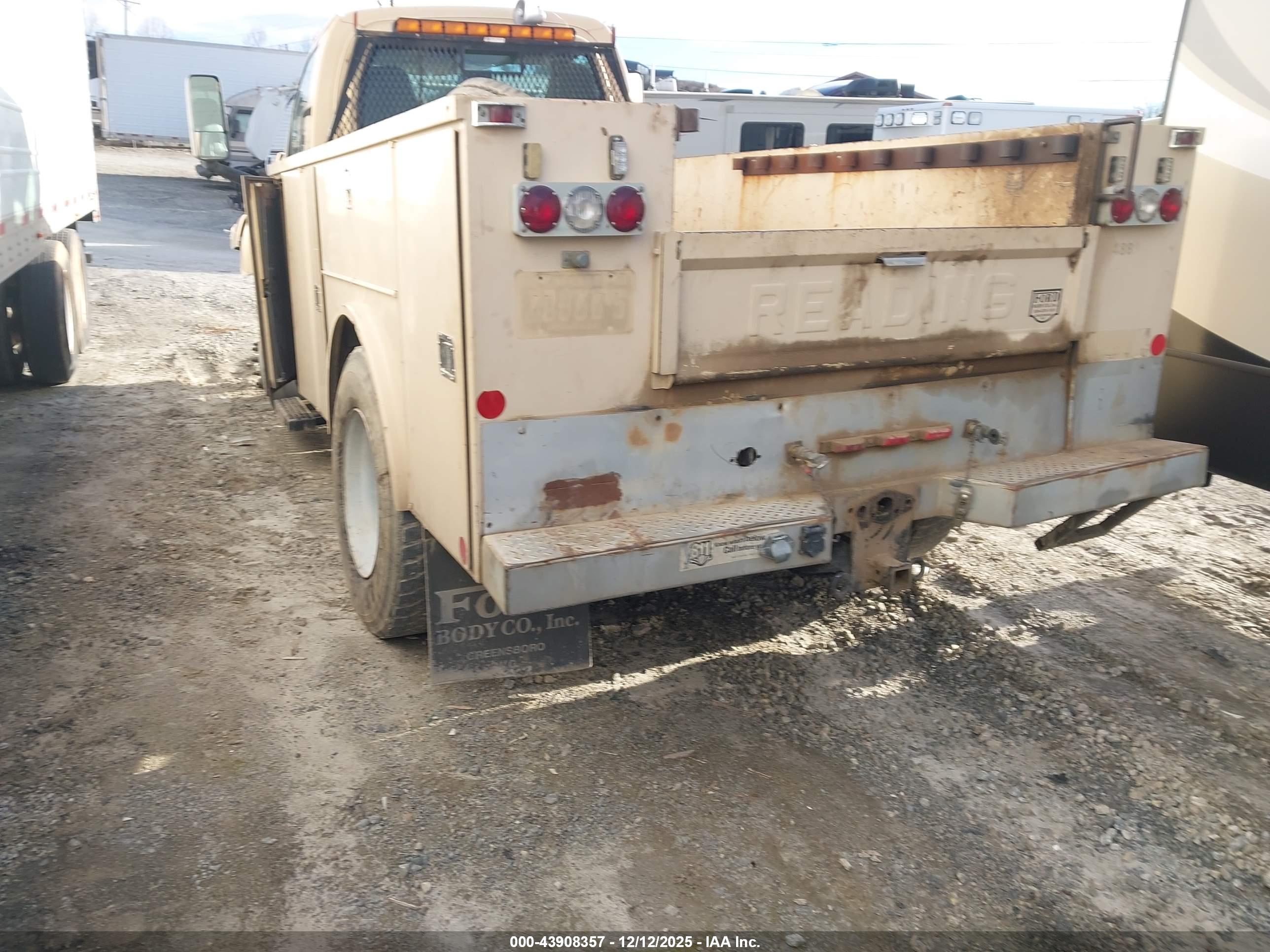 CHEVROLET CC7500 image 3