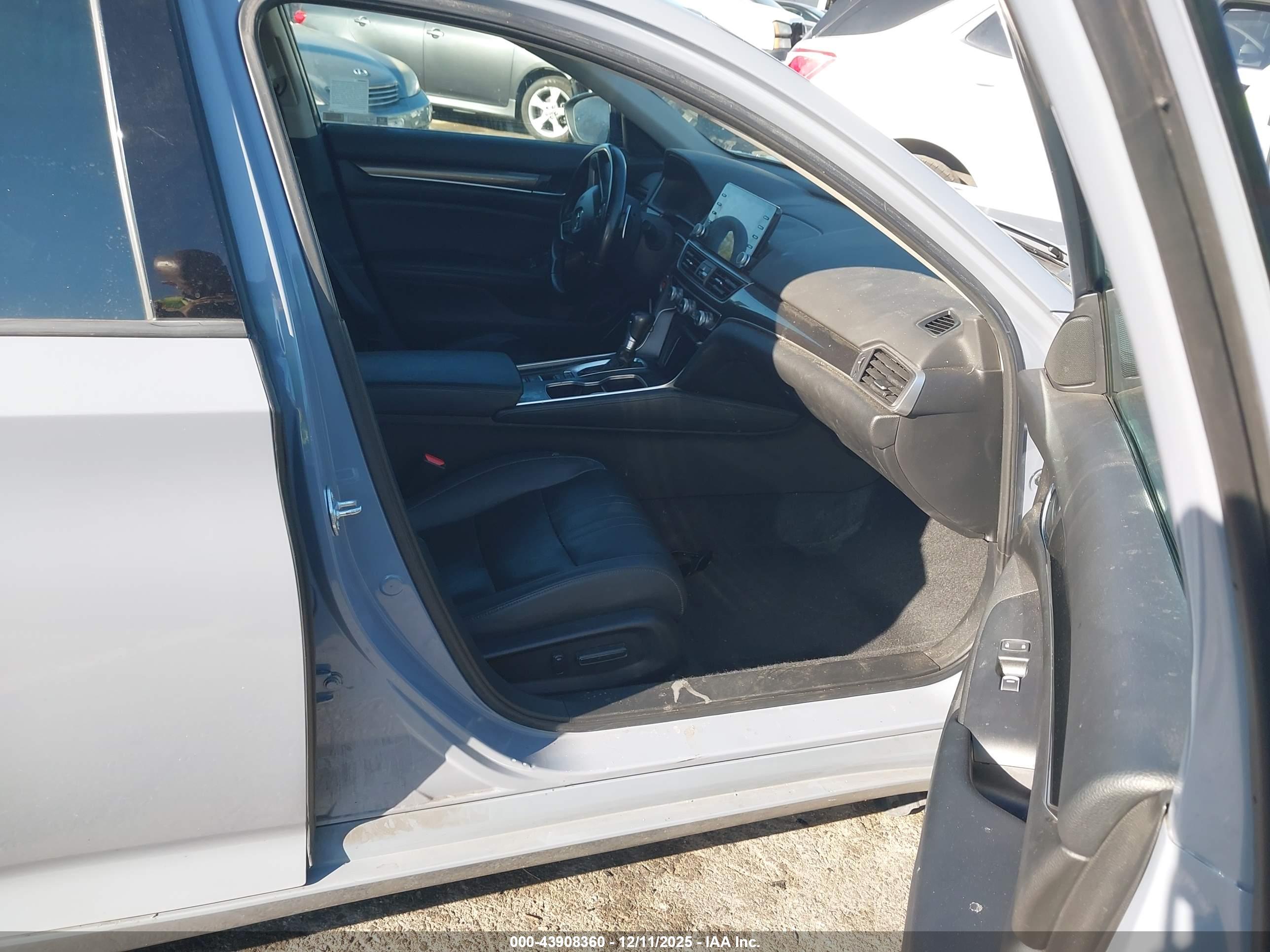 HONDA ACCORD image 5