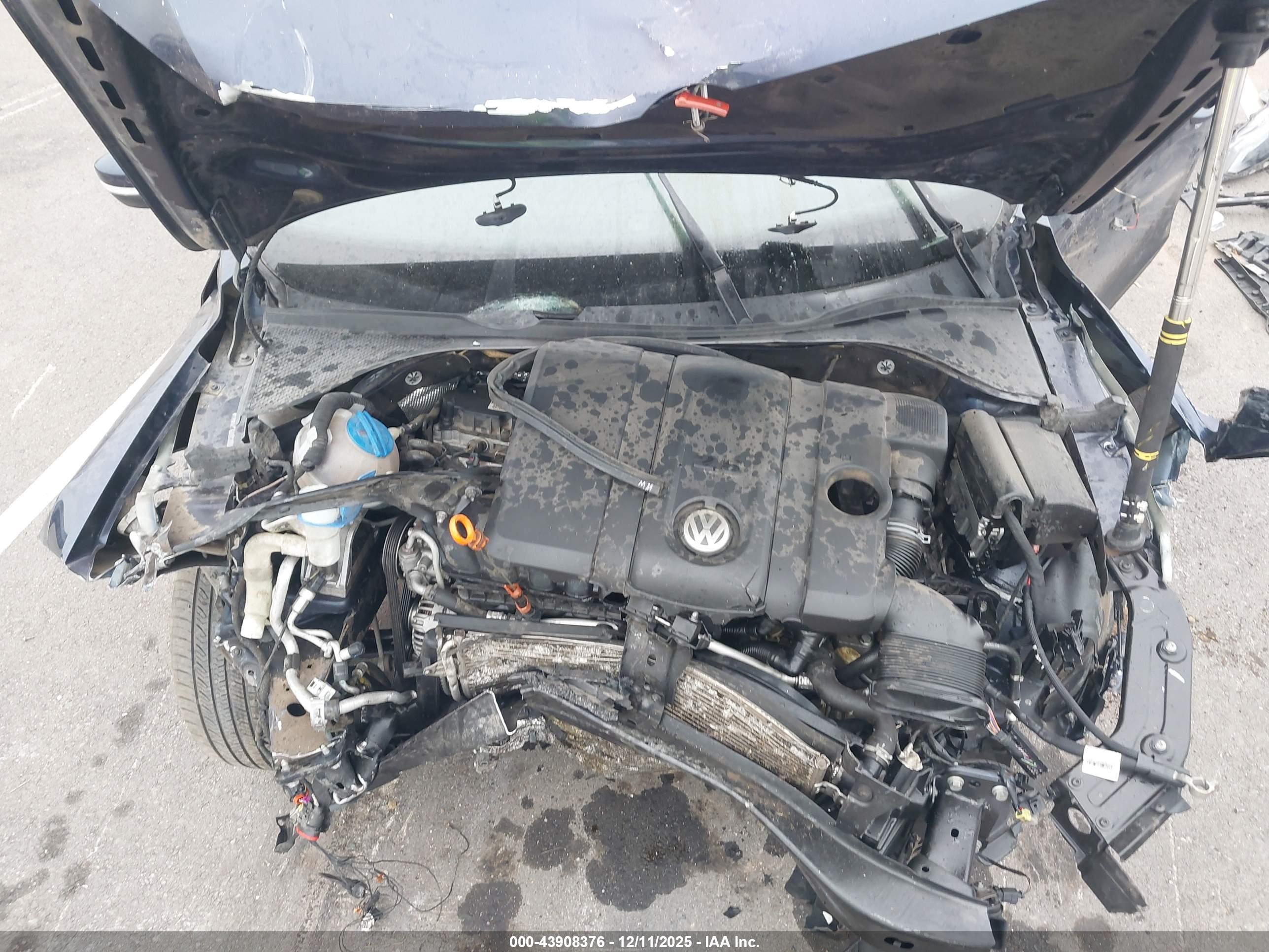 VOLKSWAGEN PASSAT image 10