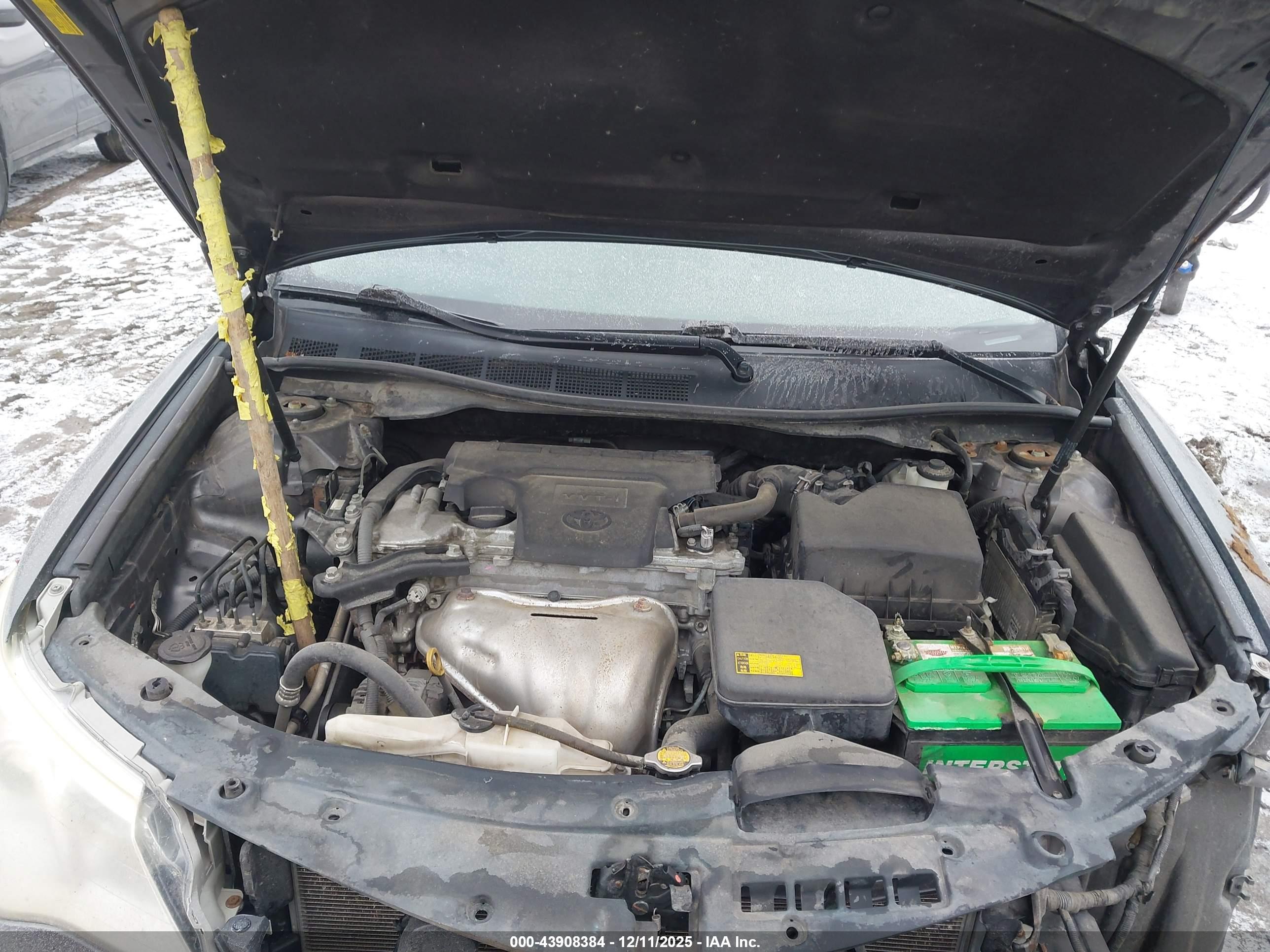 TOYOTA CAMRY image 10
