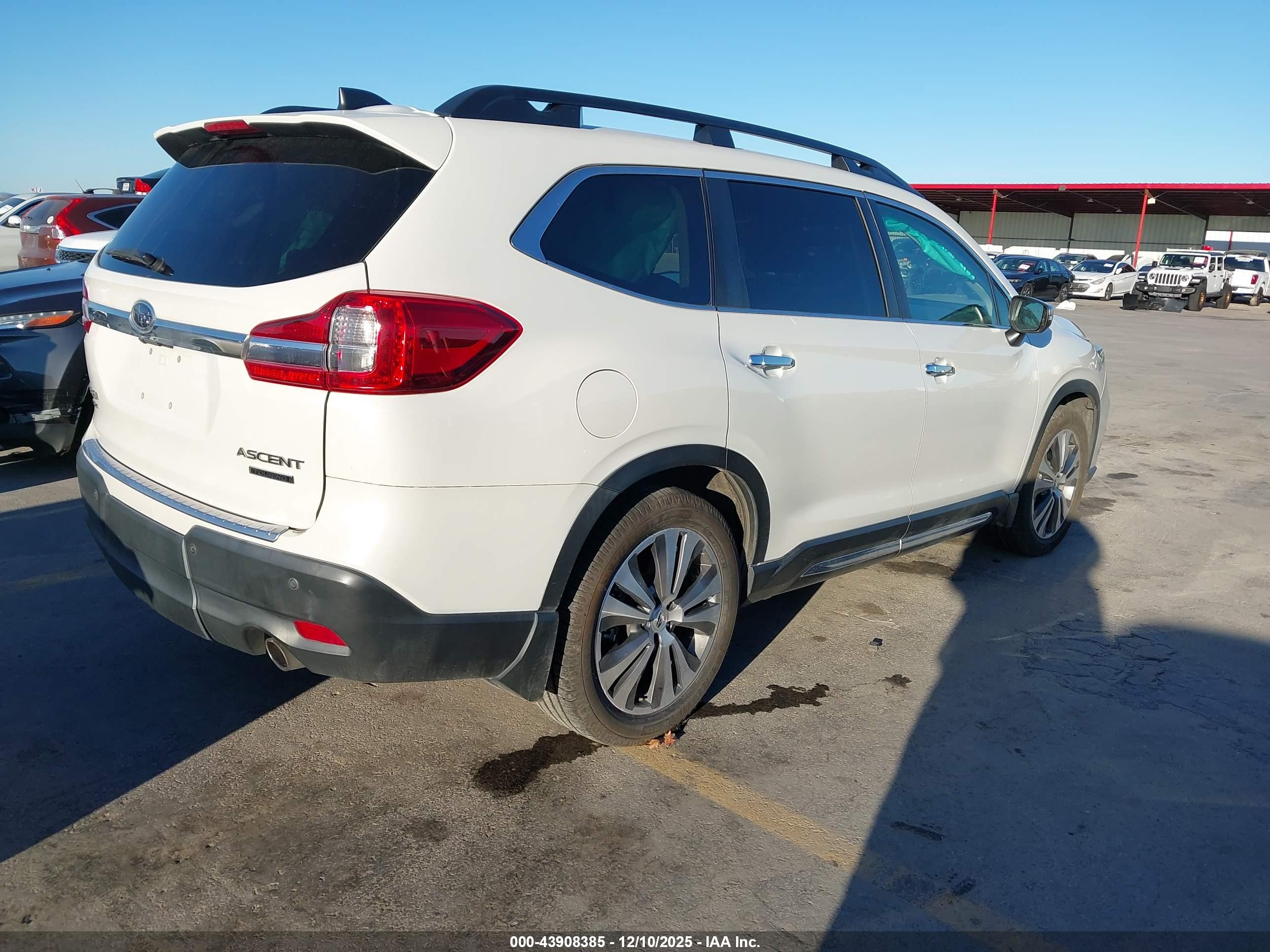 SUBARU ASCENT image 4