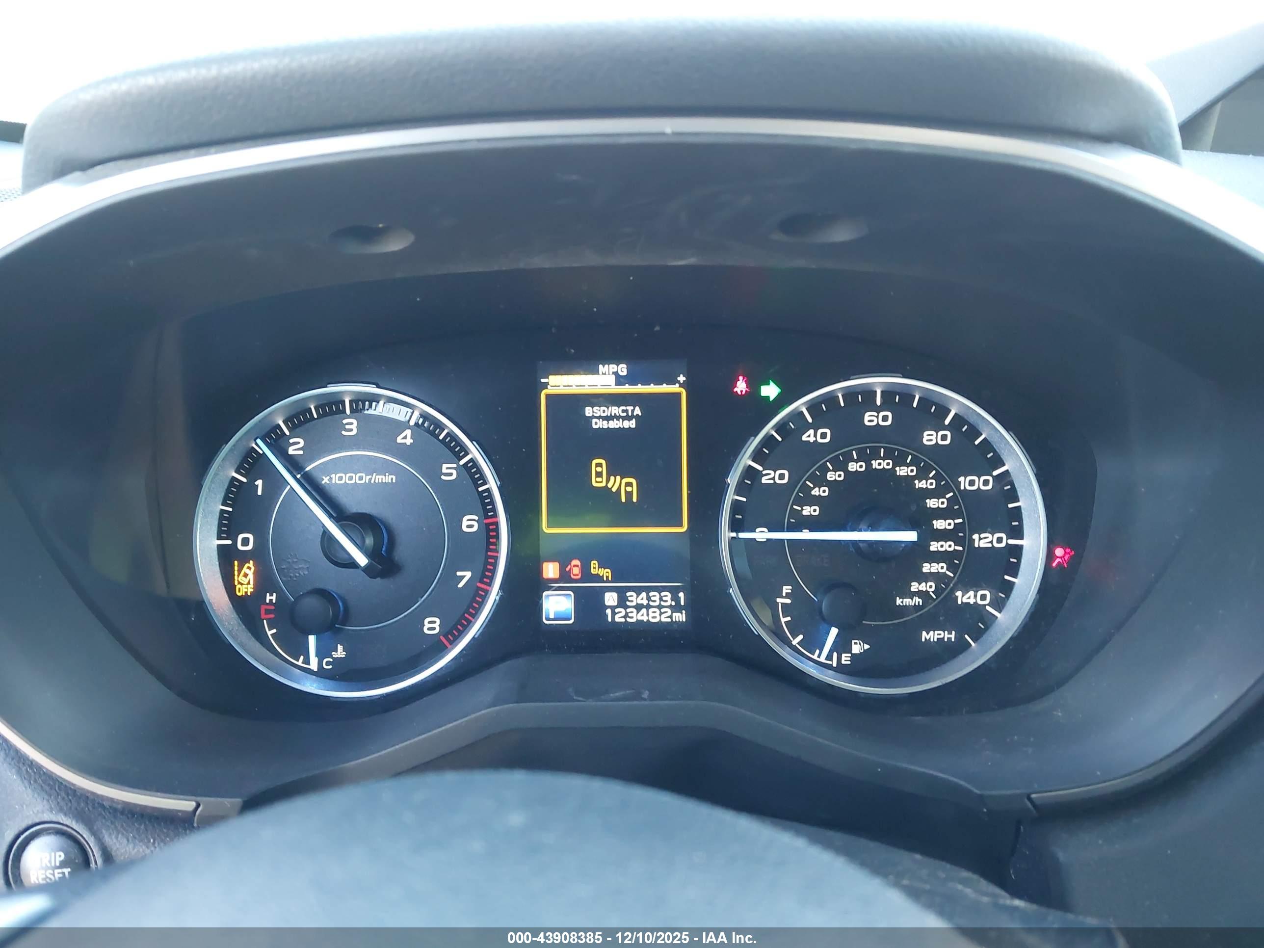 SUBARU ASCENT image 7