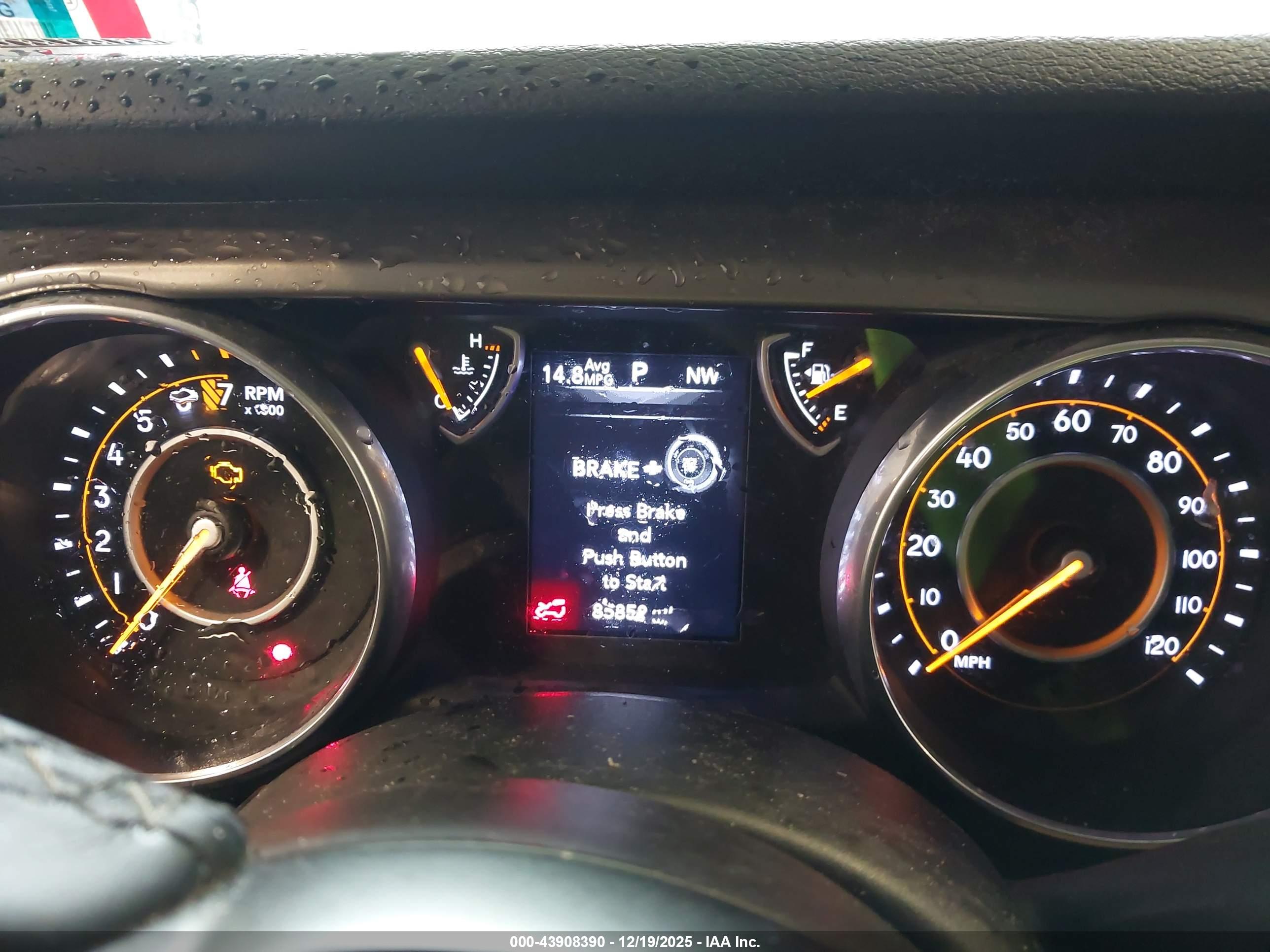 JEEP WRANGLER image 7