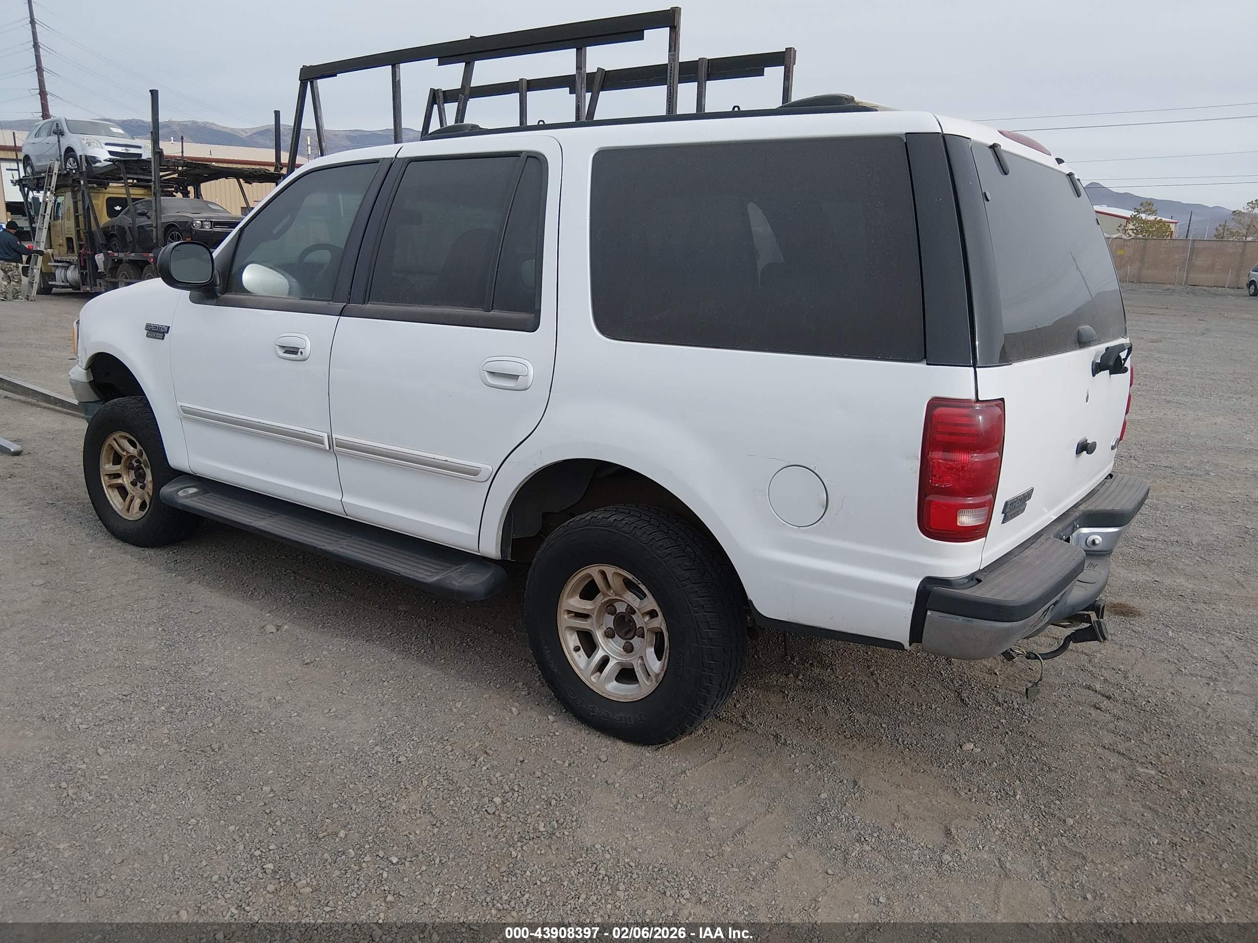 FORD EXPEDITION image 3