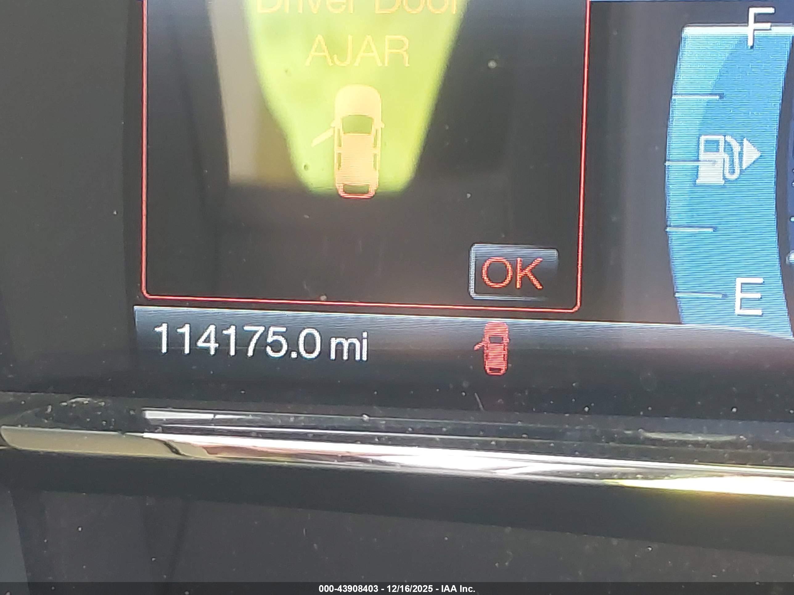 LINCOLN MKS image 7