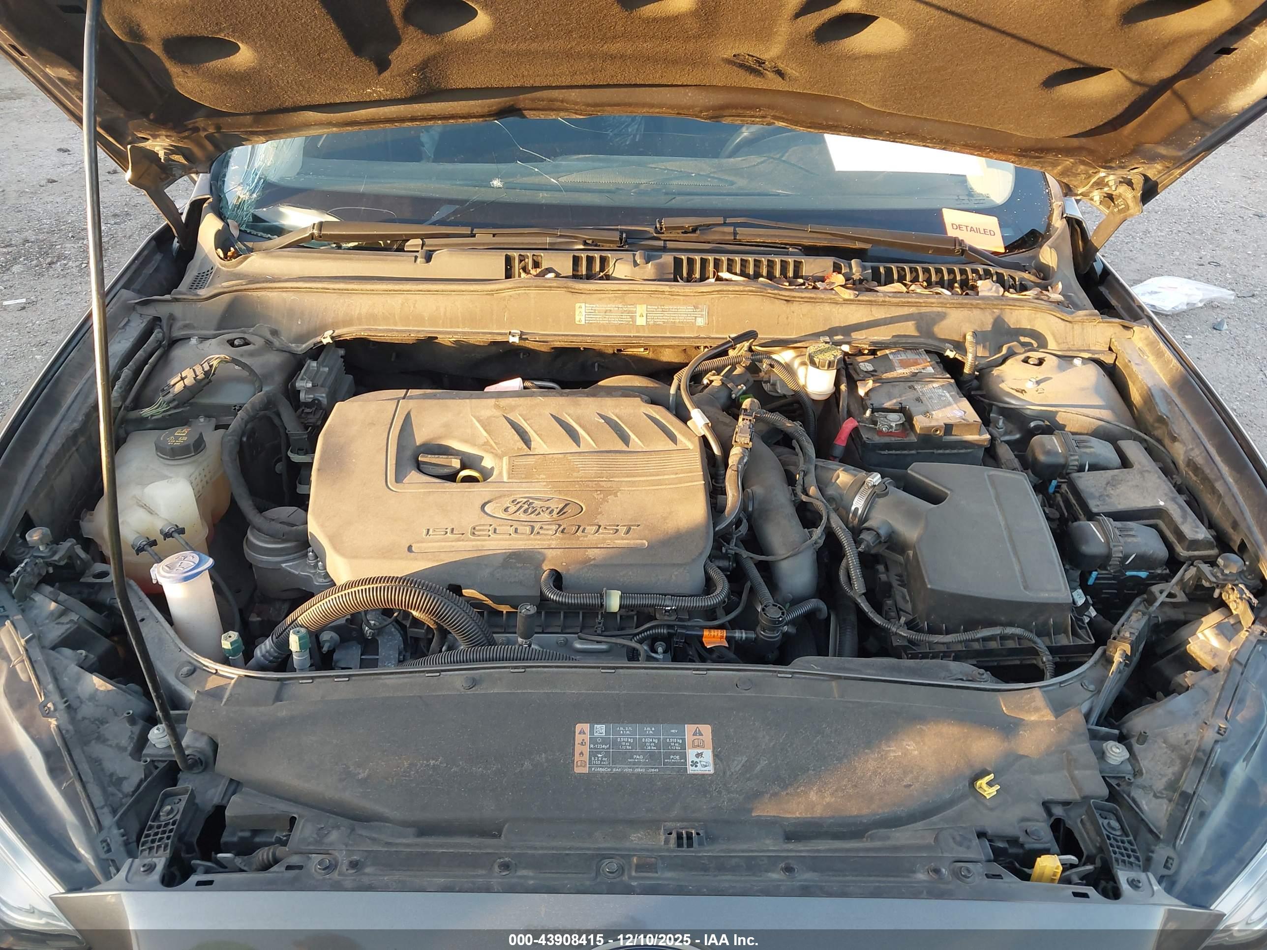 FORD FUSION image 10