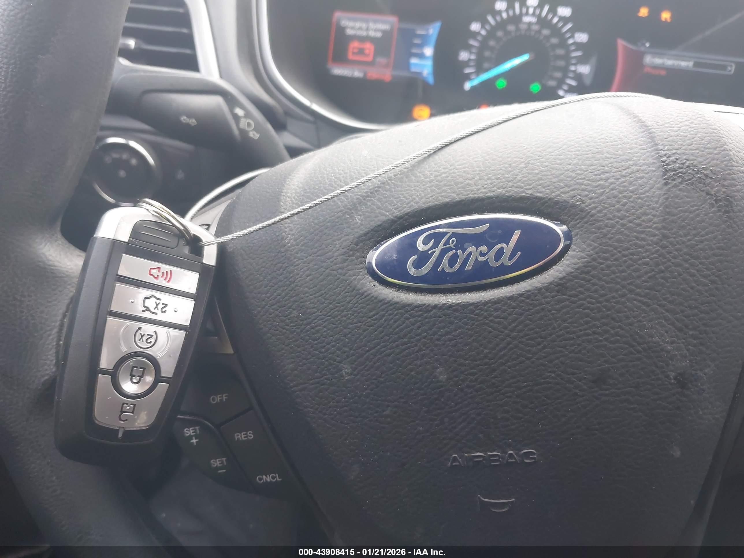 FORD FUSION image 11
