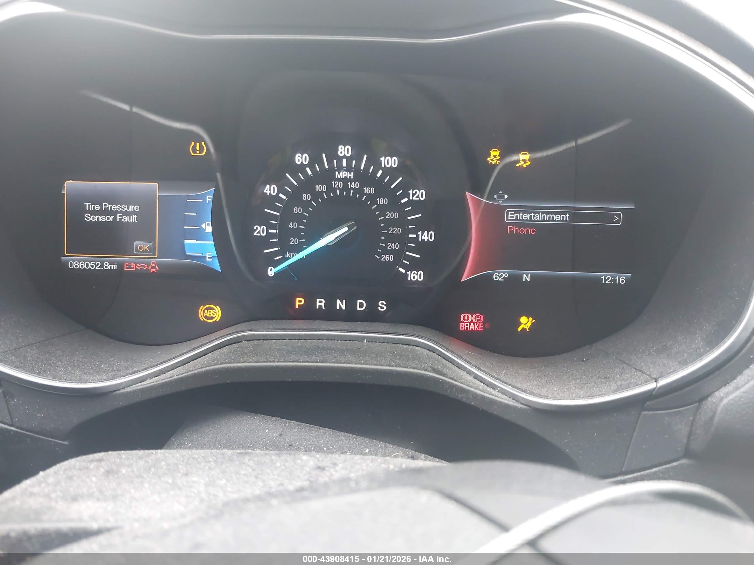 FORD FUSION image 7