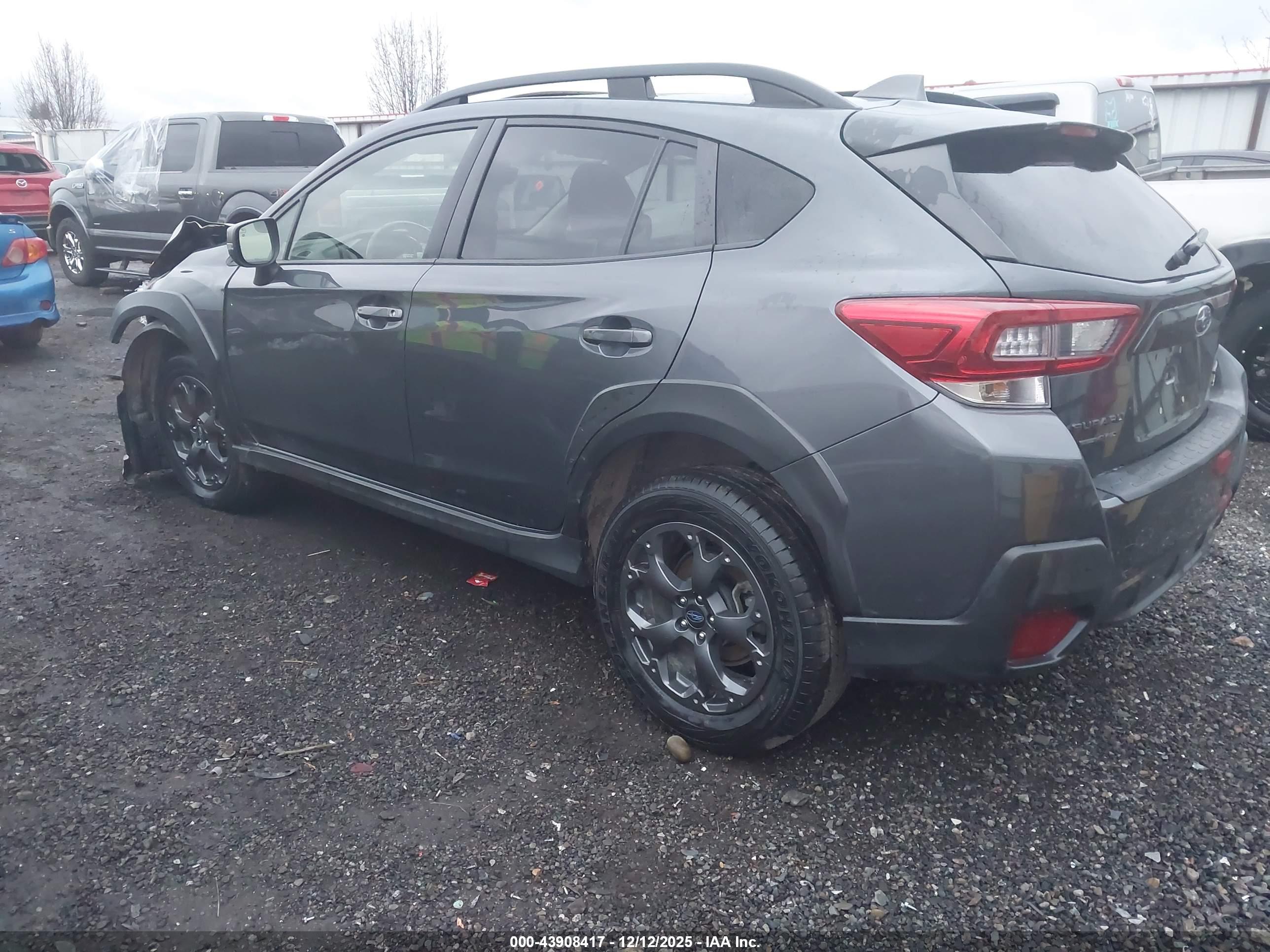 SUBARU CROSSTREK image 3