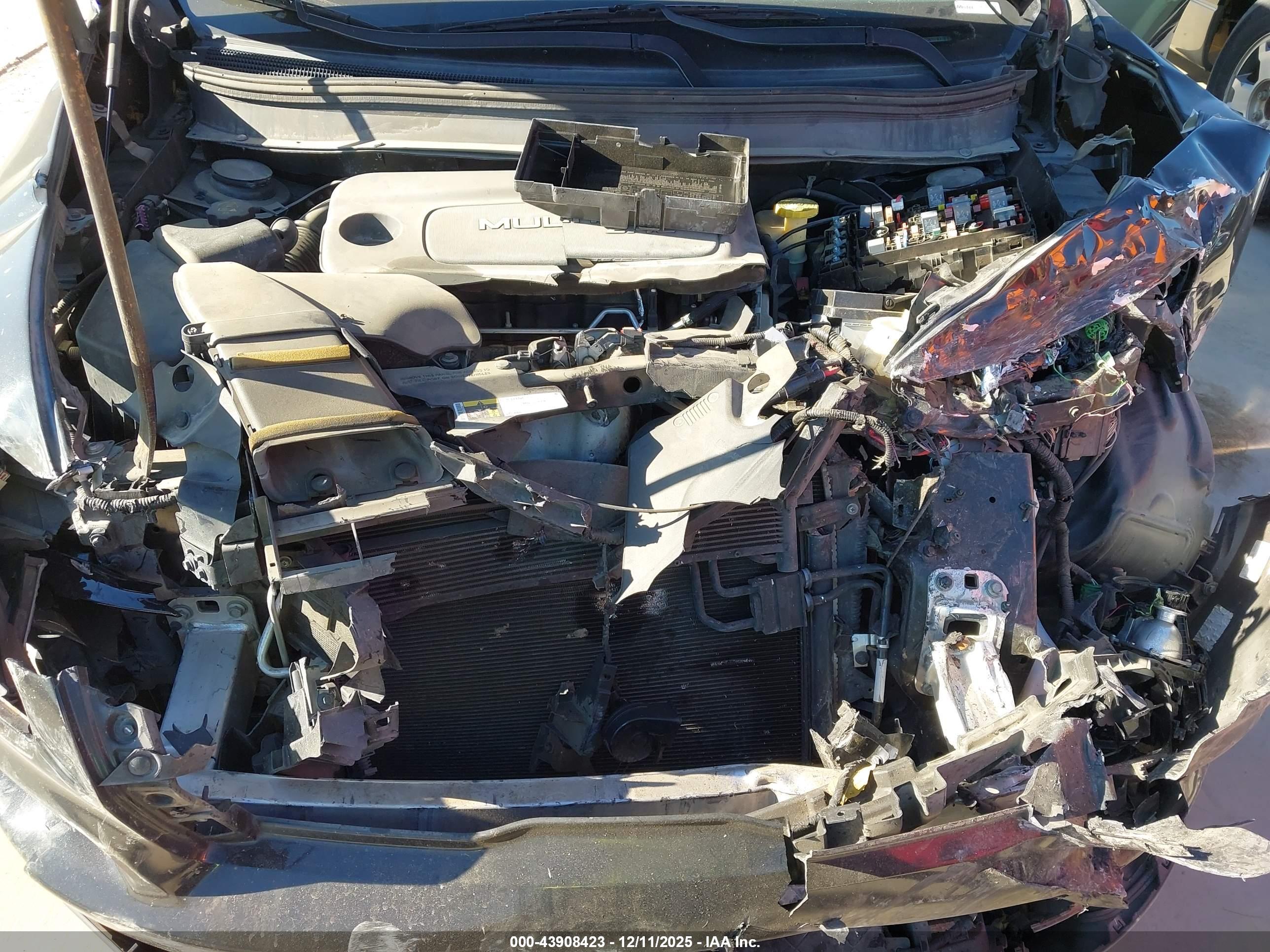 JEEP CHEROKEE image 10