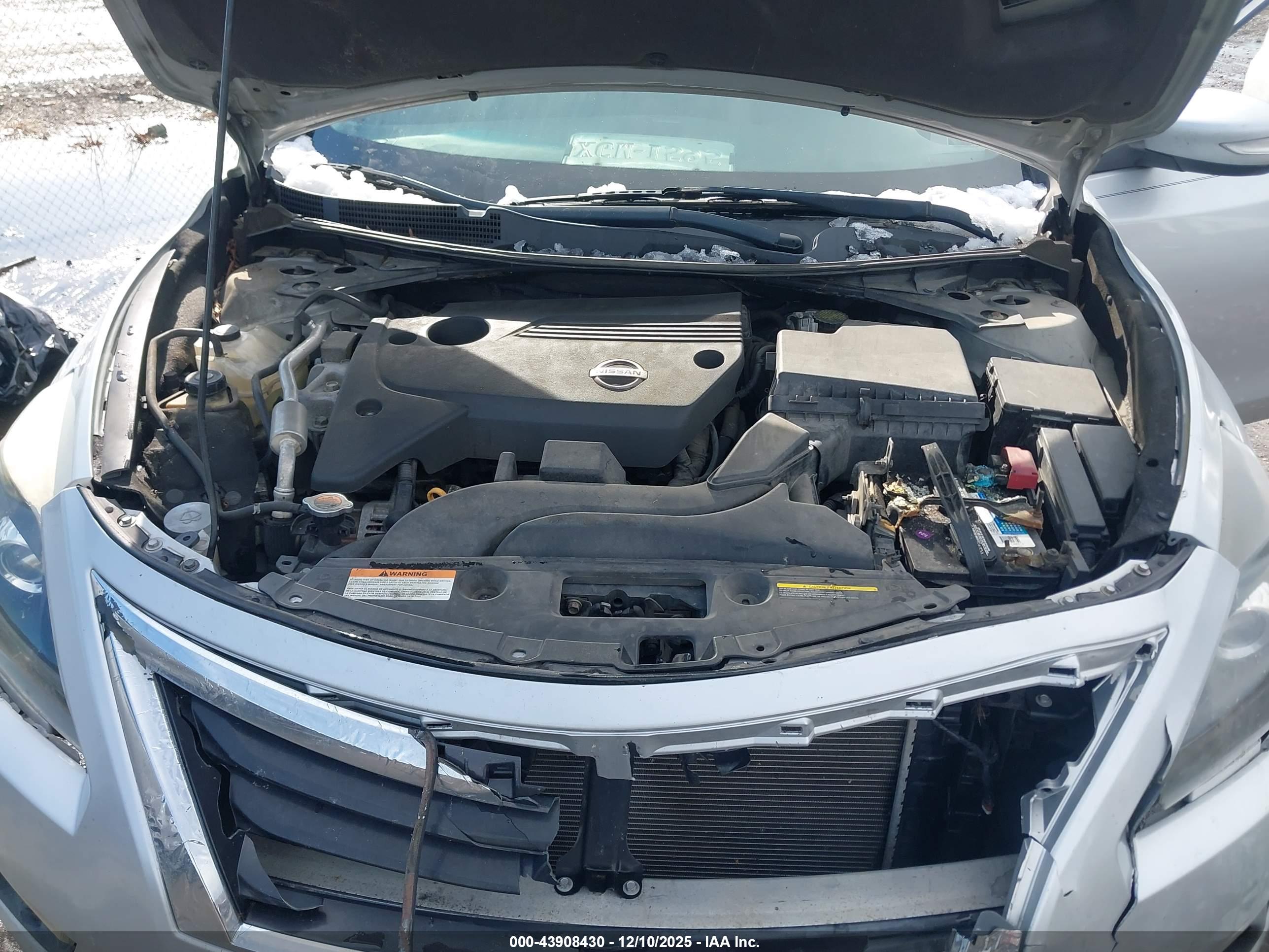 NISSAN ALTIMA image 10