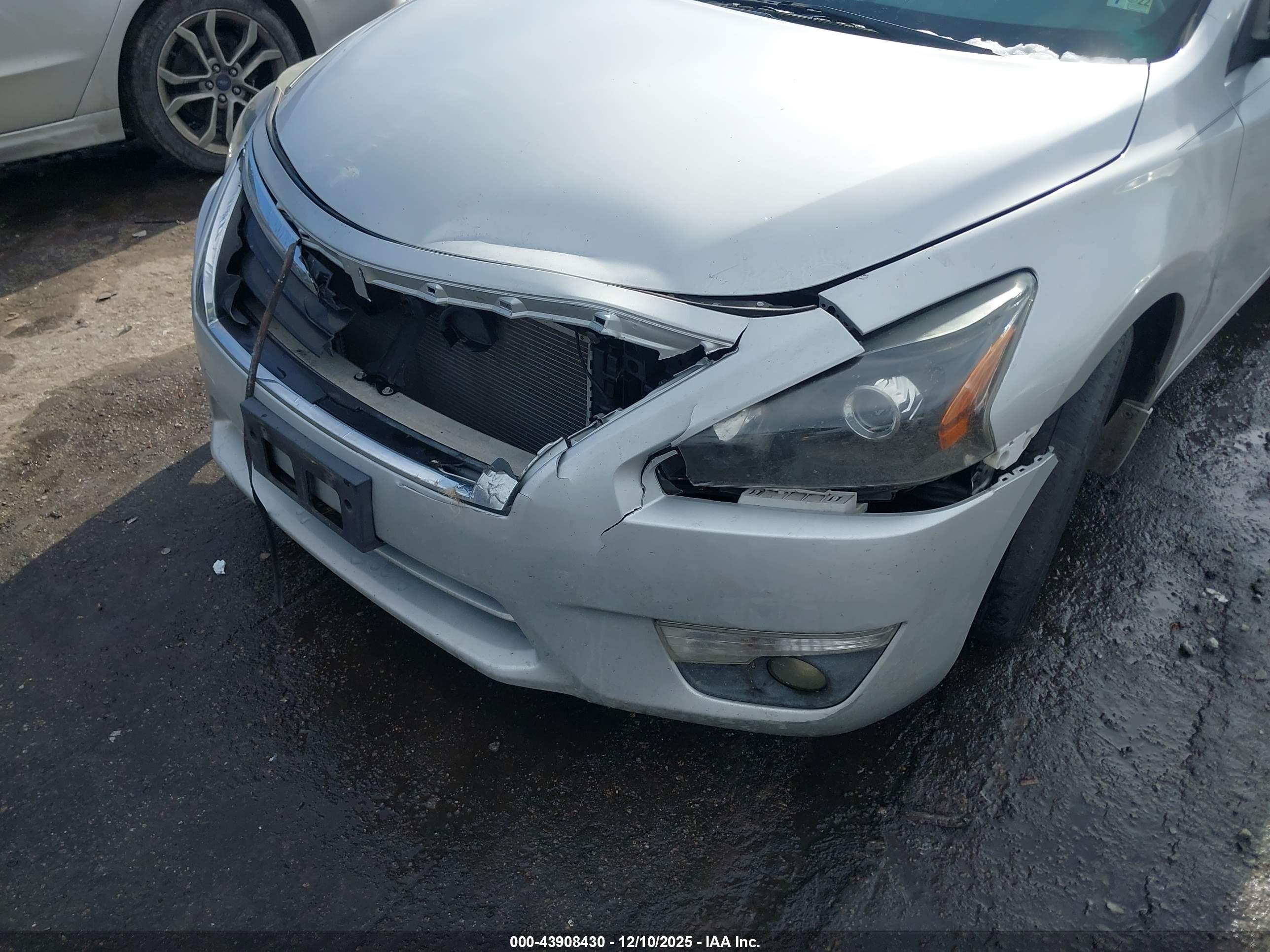 NISSAN ALTIMA image 6
