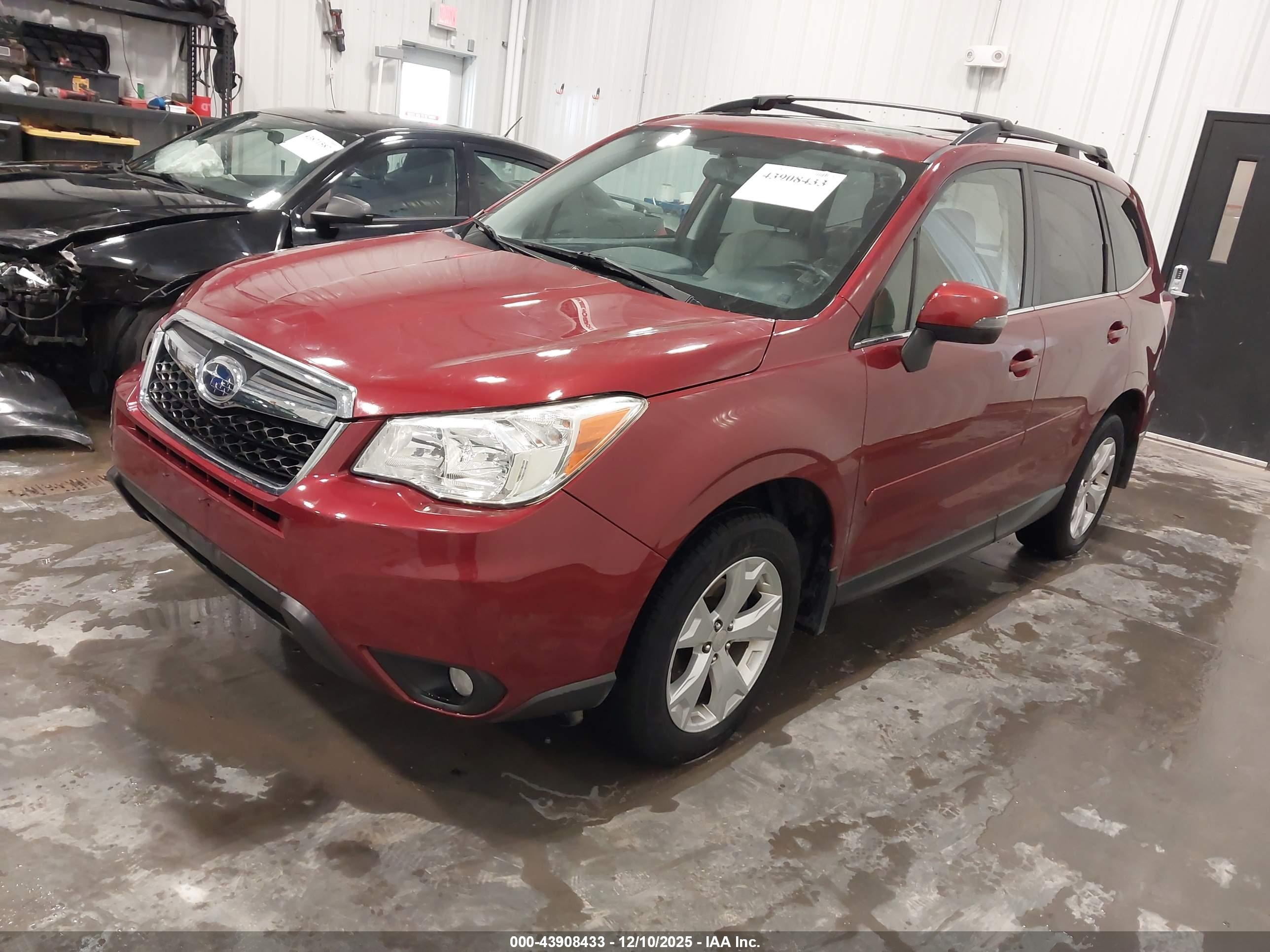SUBARU FORESTER image 2