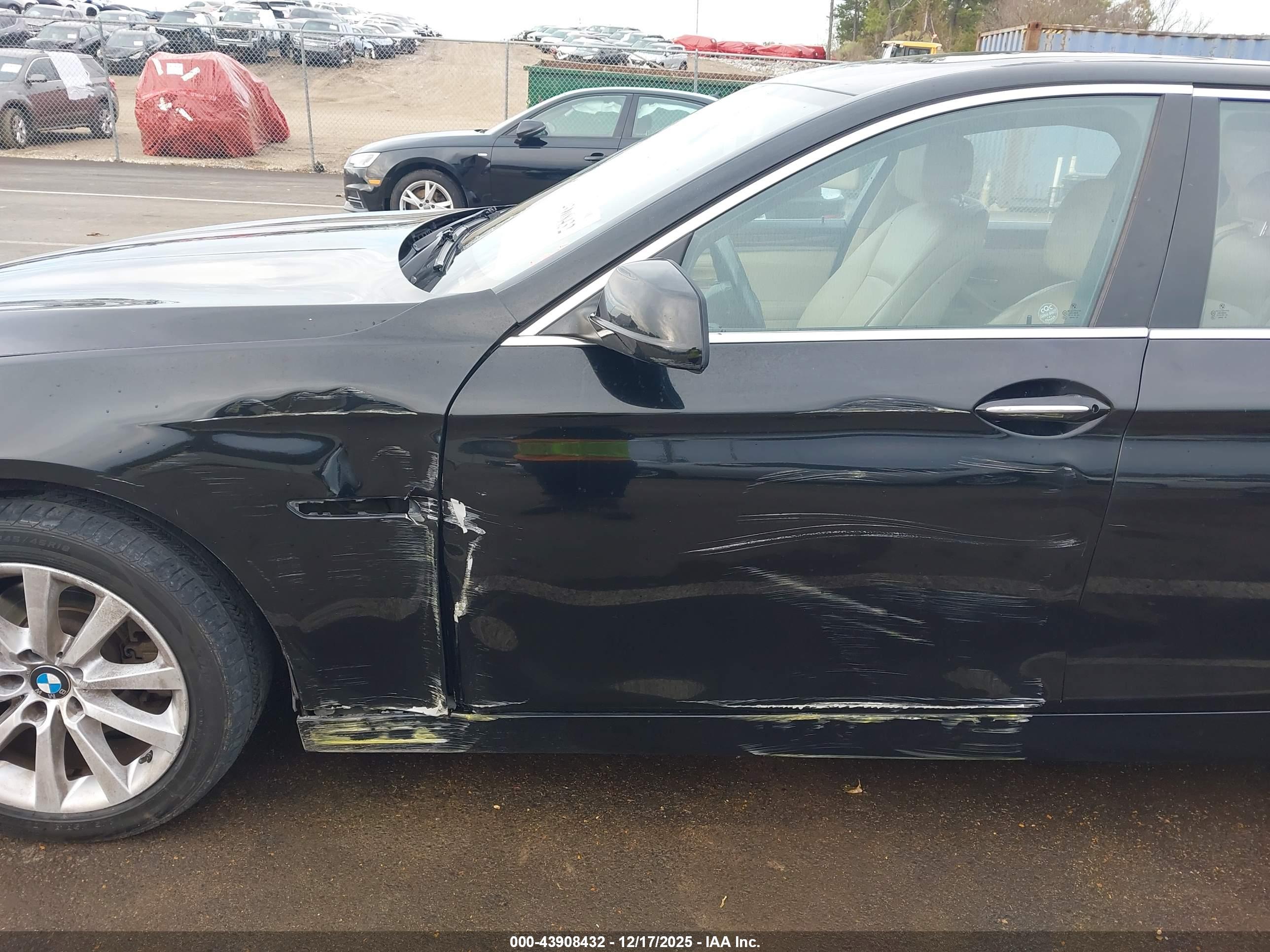 BMW 528I image 6