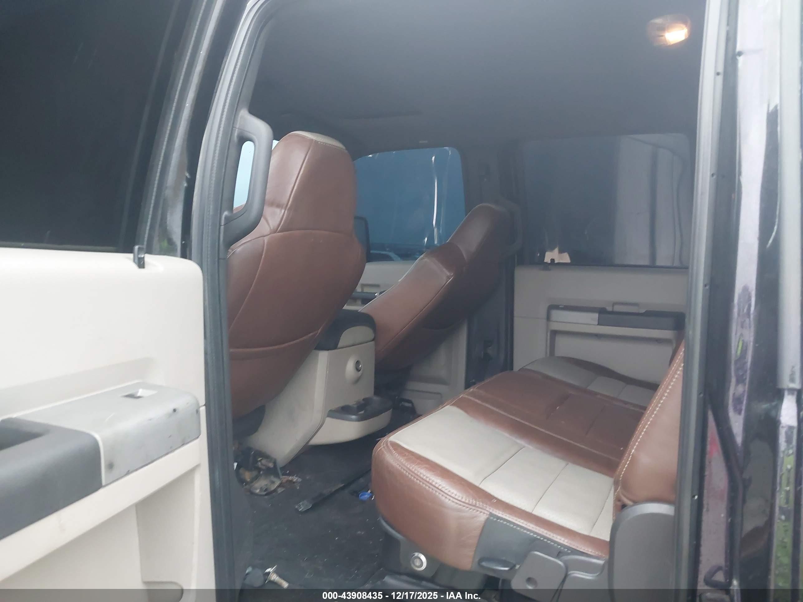 FORD F-350 image 8