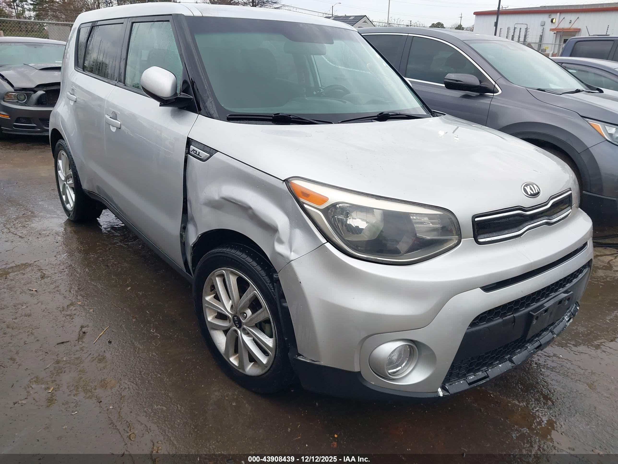 KIA SOUL image 6