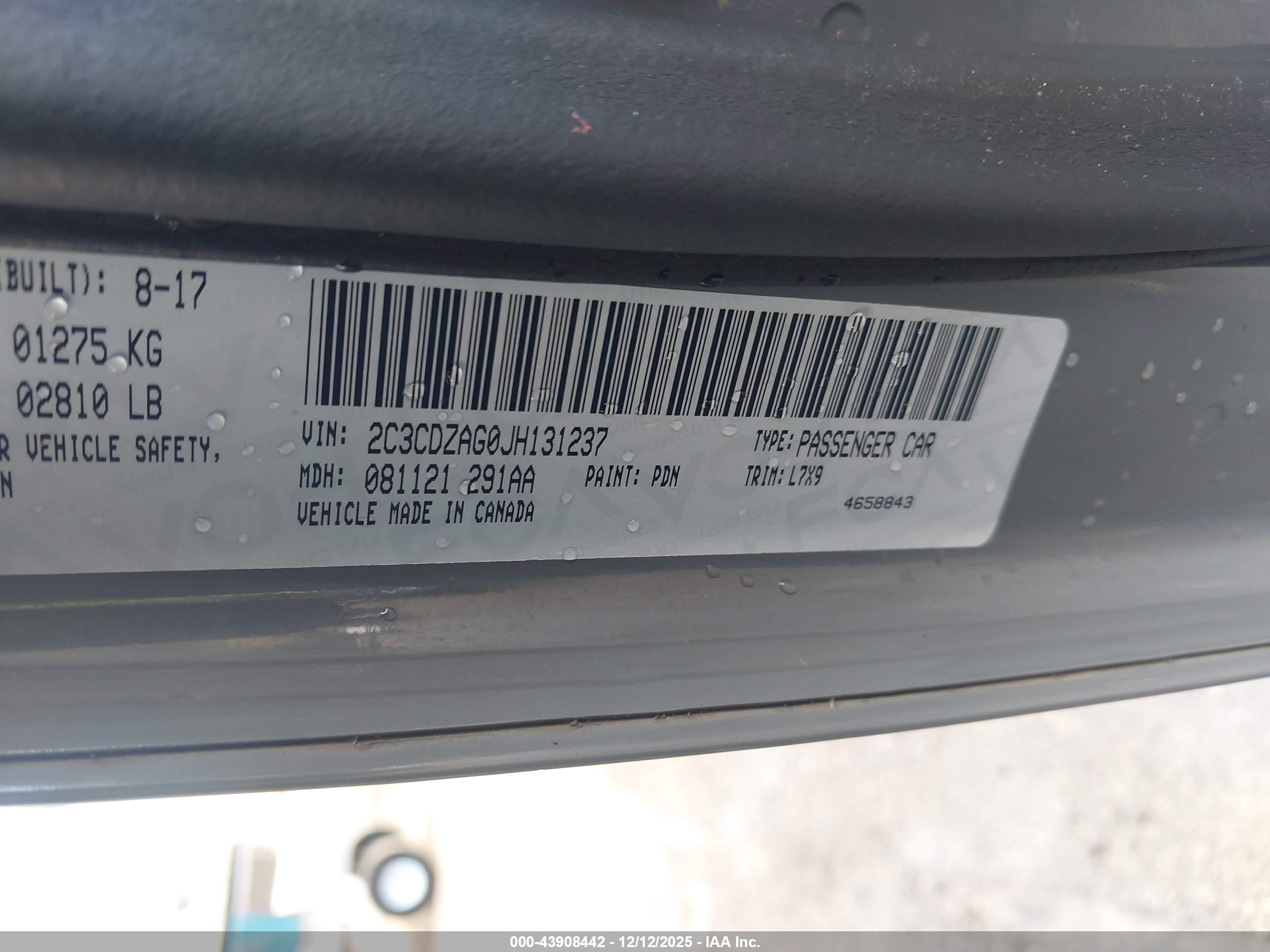 DODGE CHALLENGER image 9