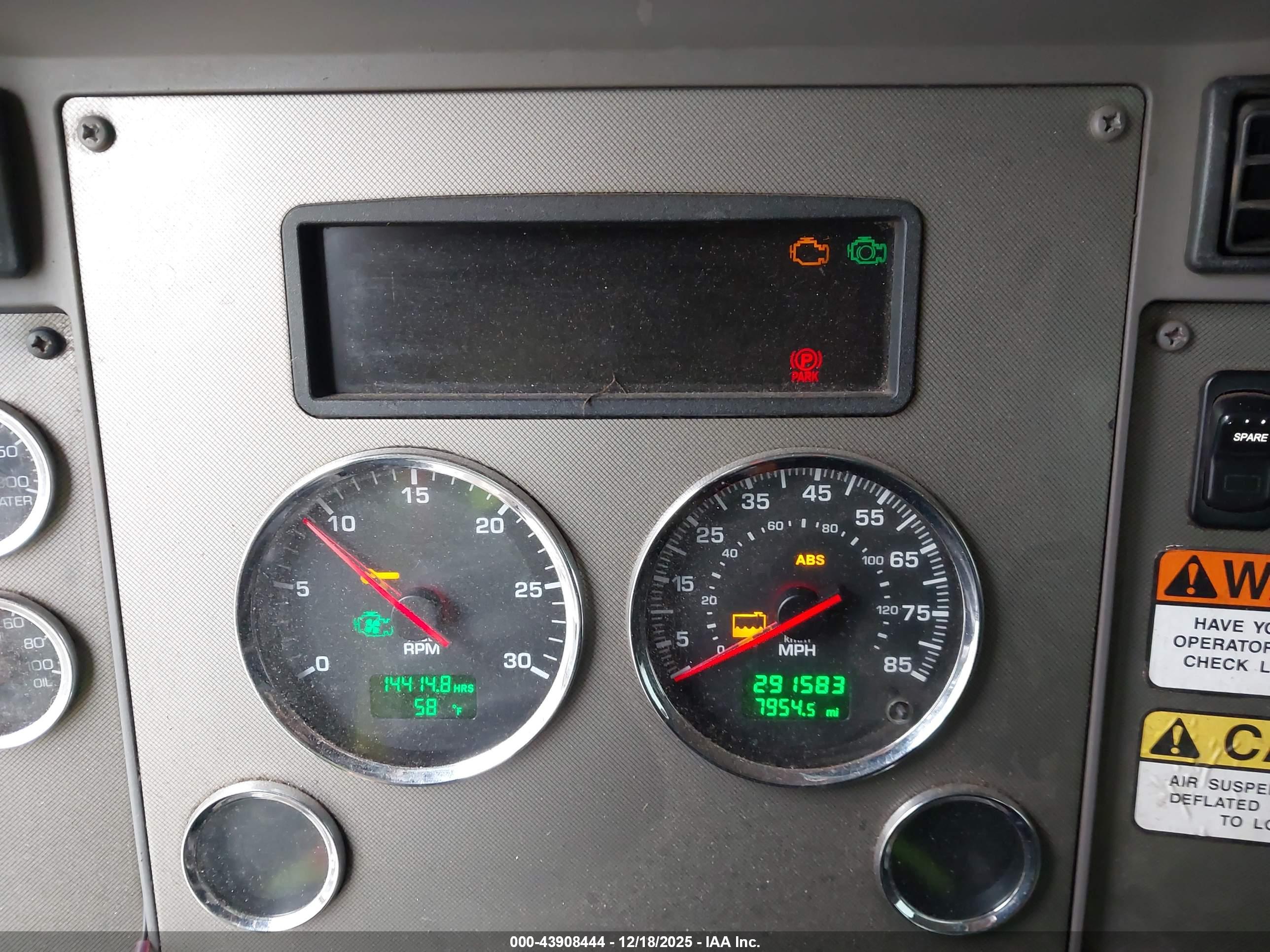 KENWORTH T3 image 7