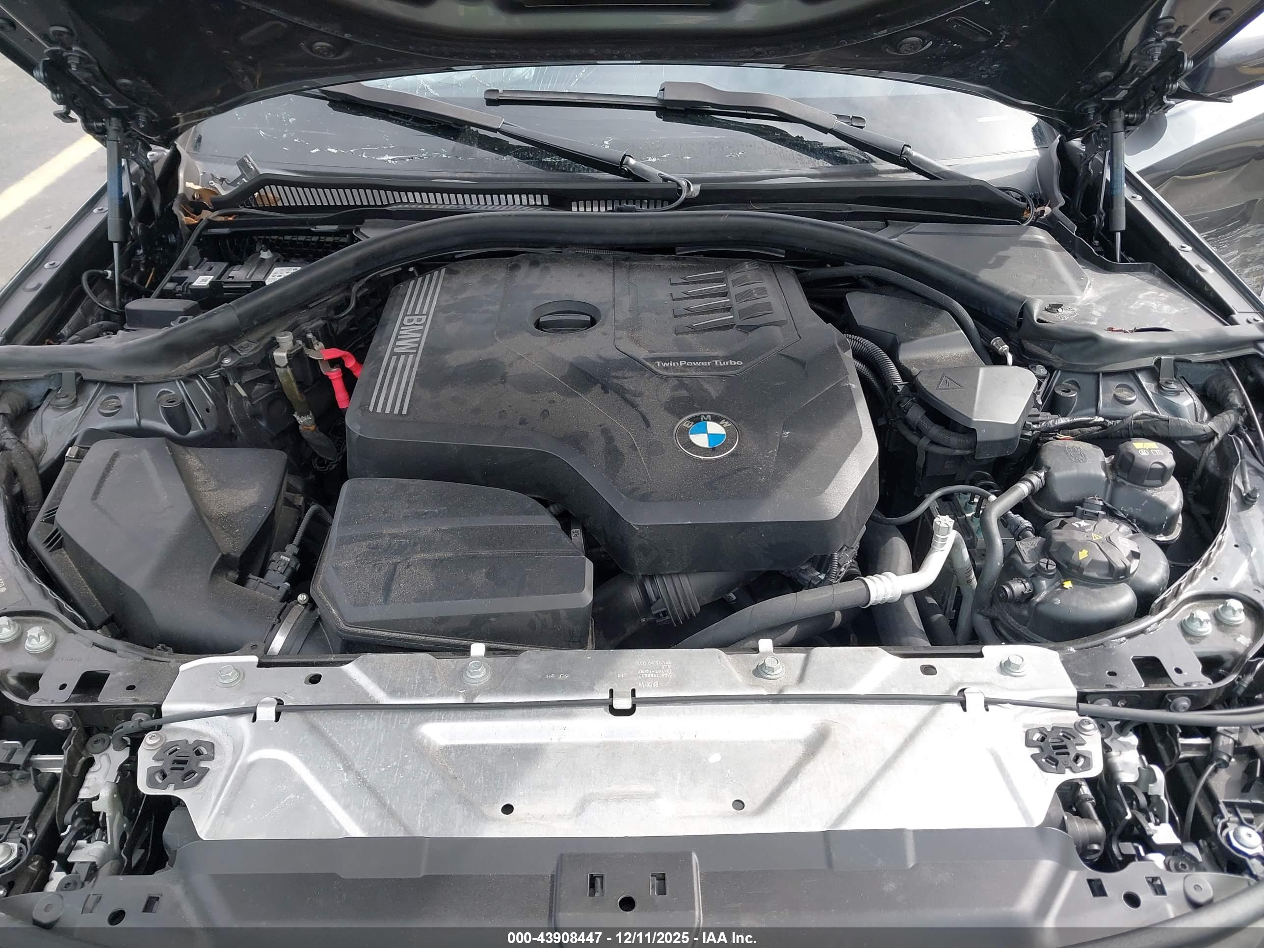 BMW 330I image 10