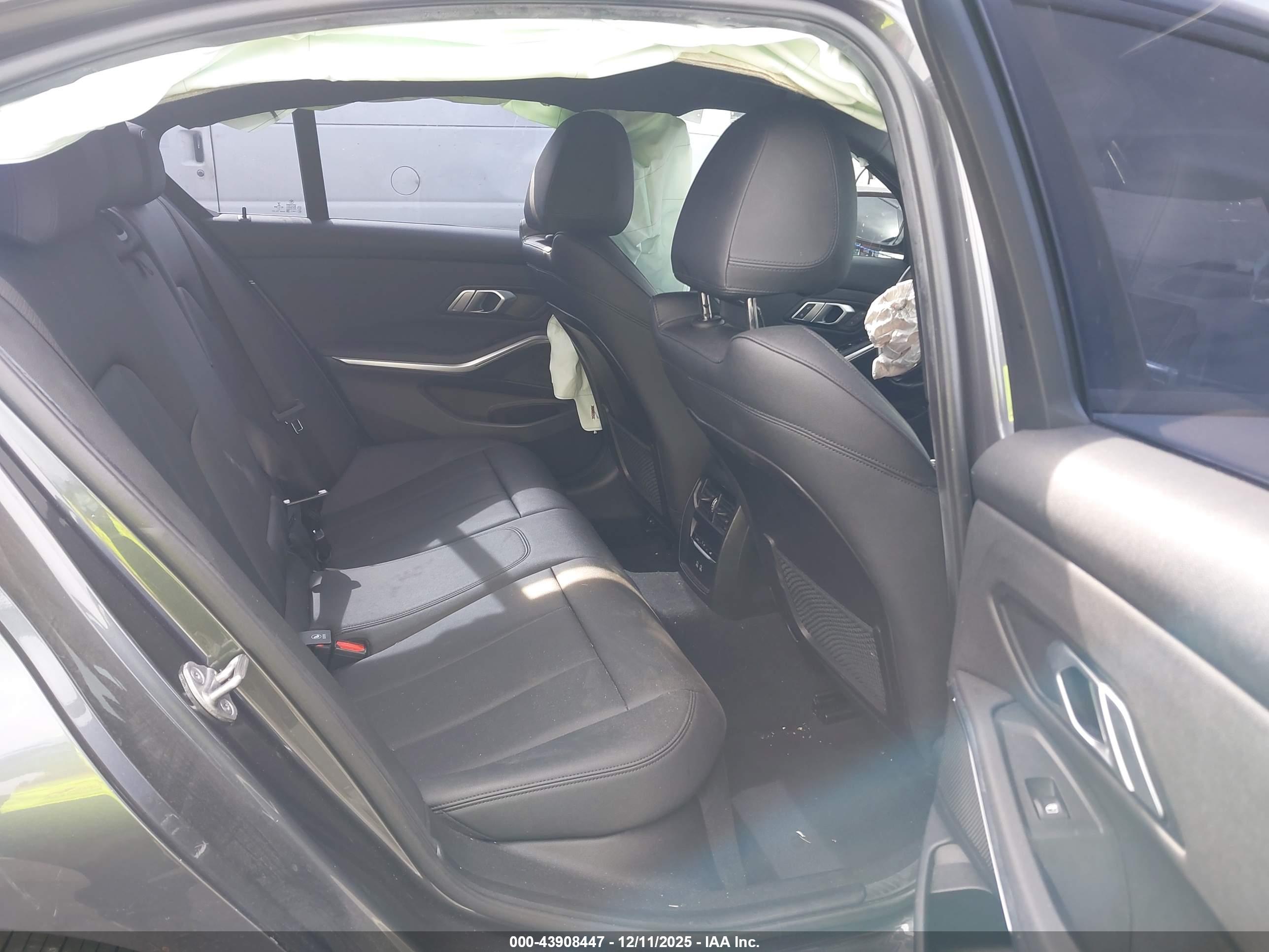 BMW 330I image 8