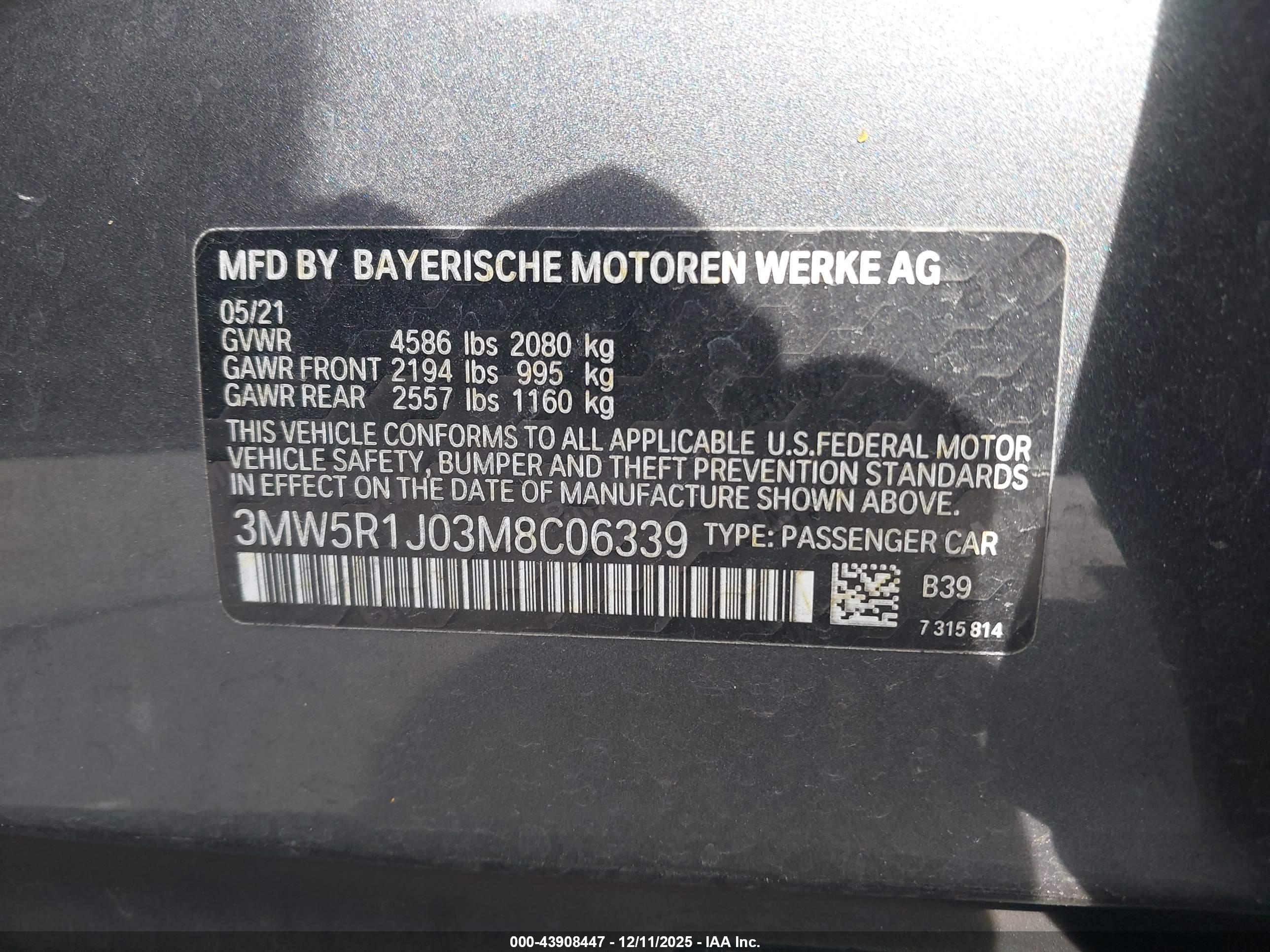 BMW 330I image 9
