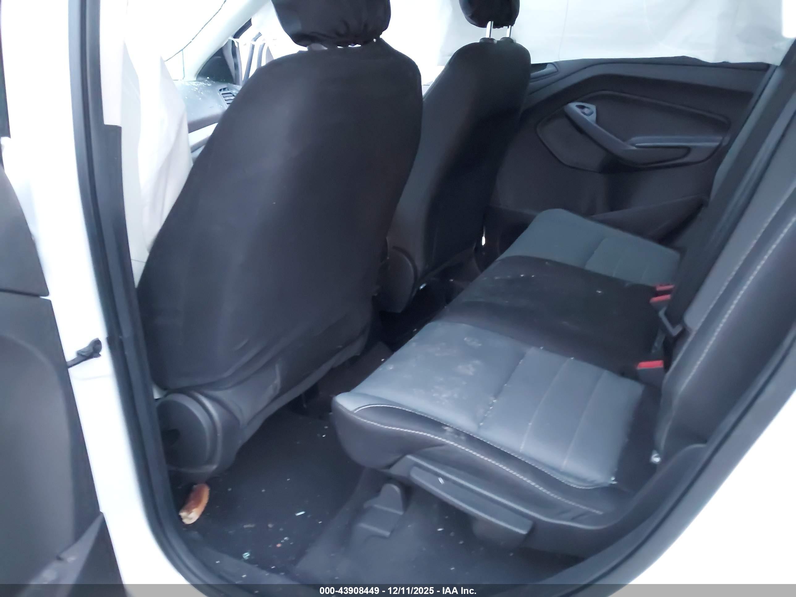 FORD ESCAPE image 8