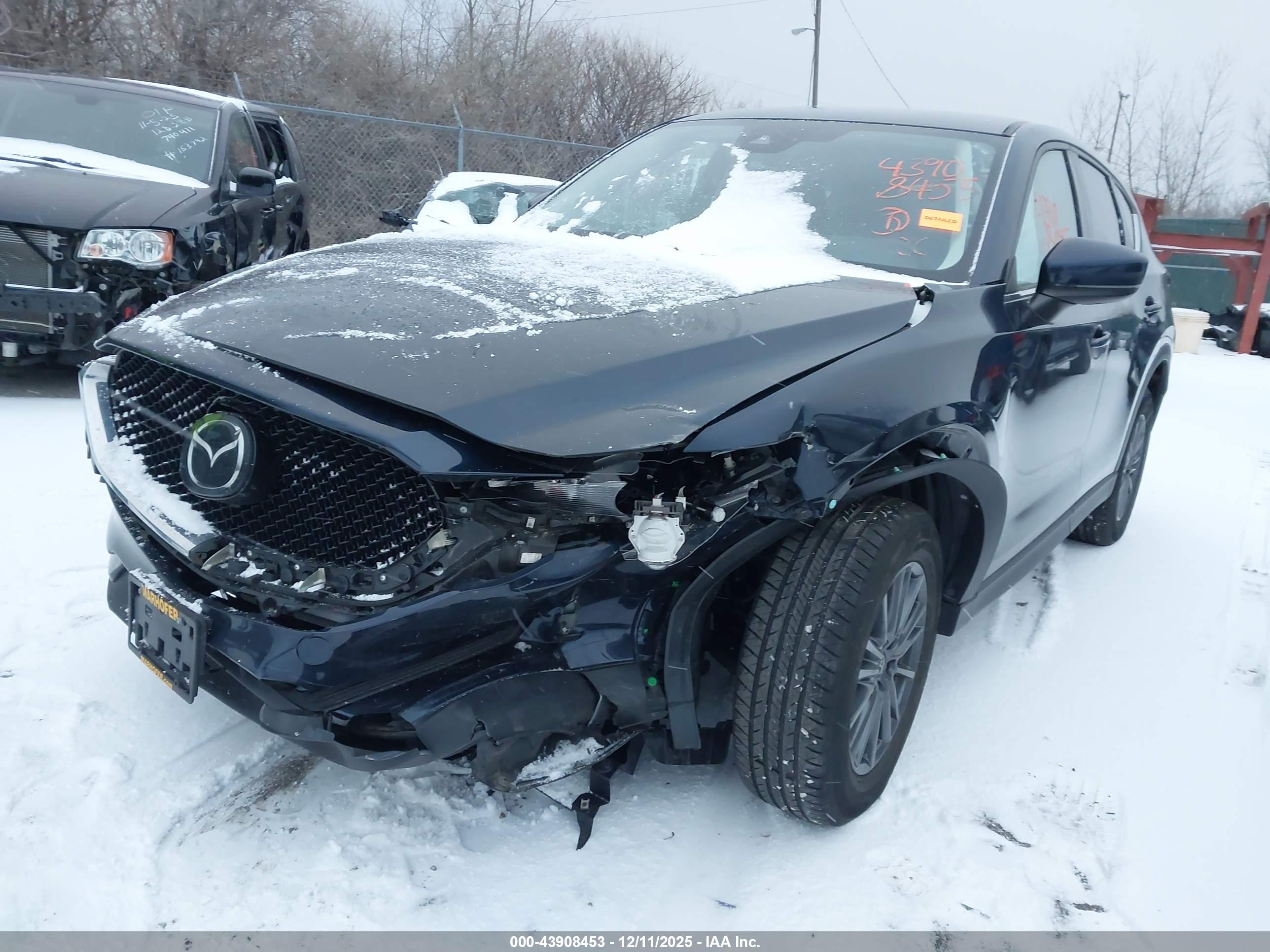 MAZDA CX-5 image 2