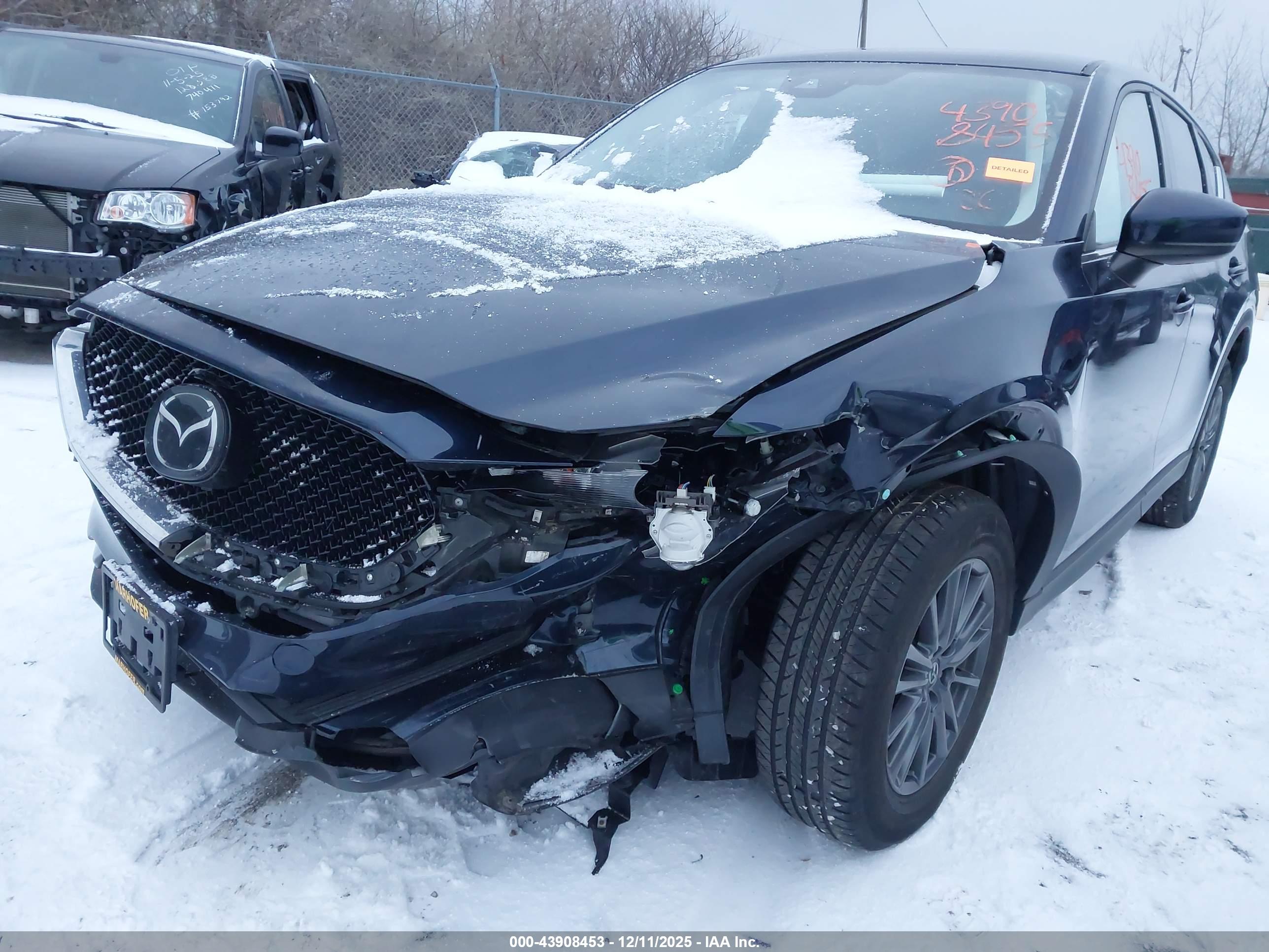MAZDA CX-5 image 6