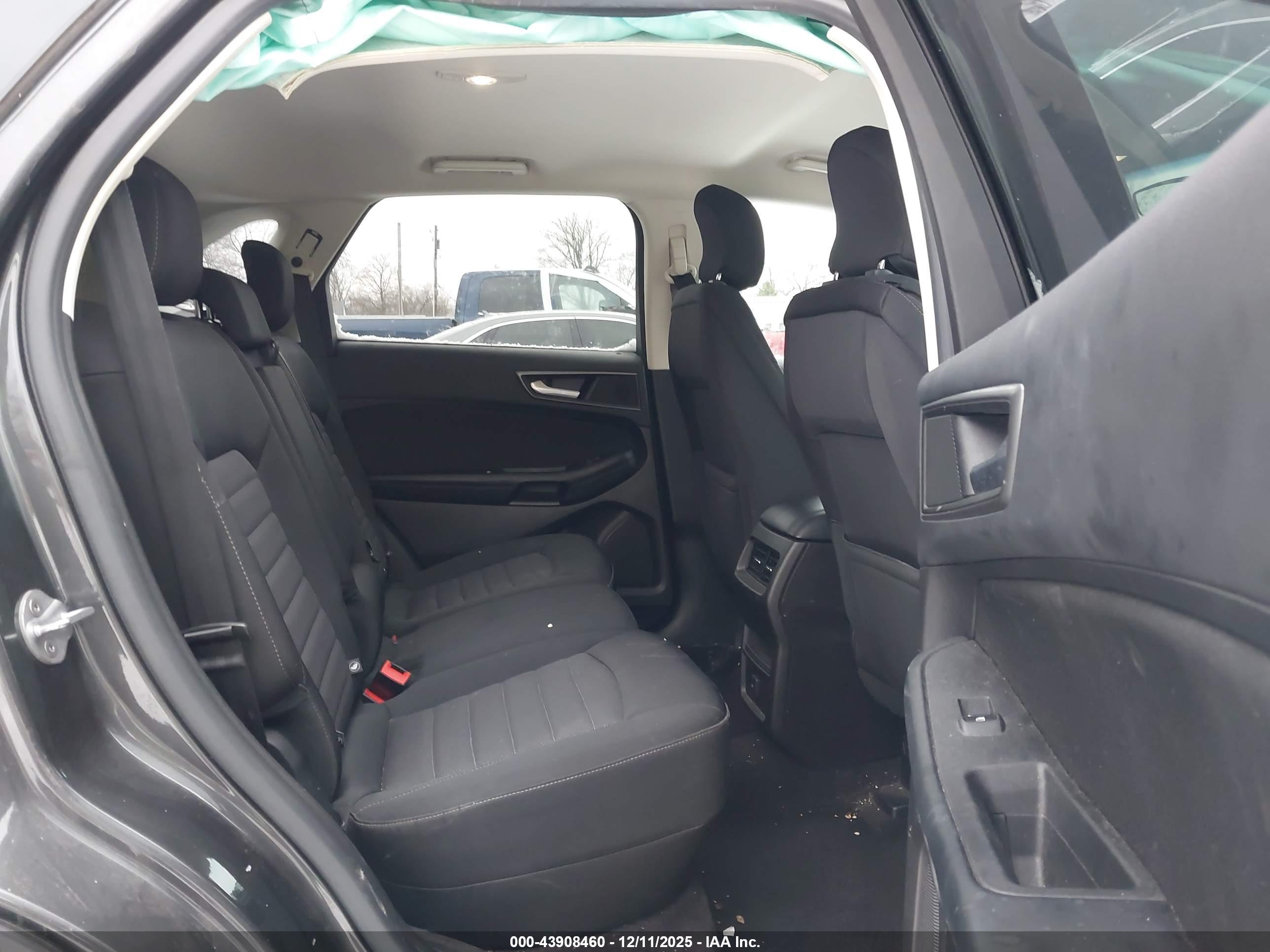 FORD EDGE image 8