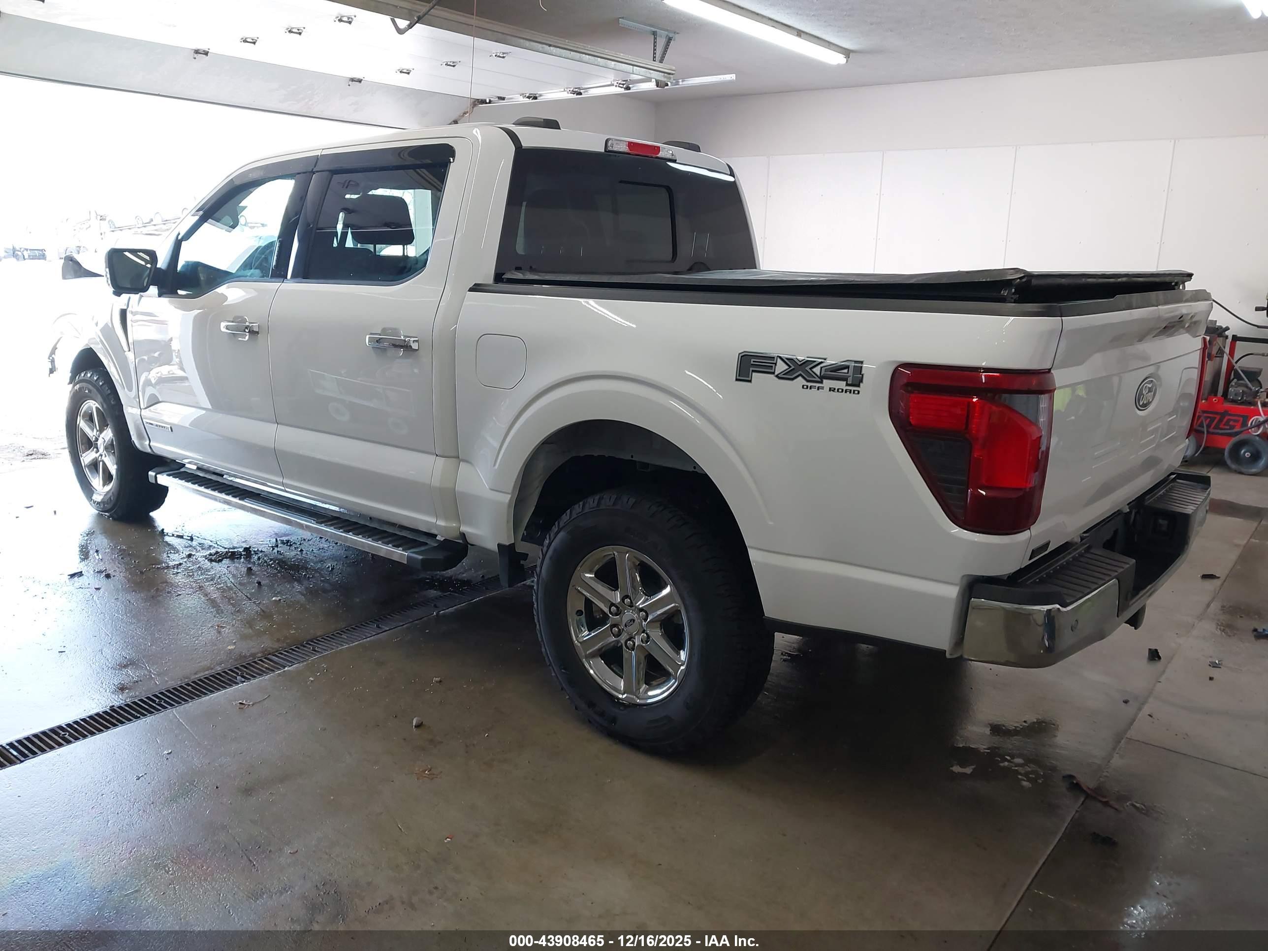 FORD F-150 image 3