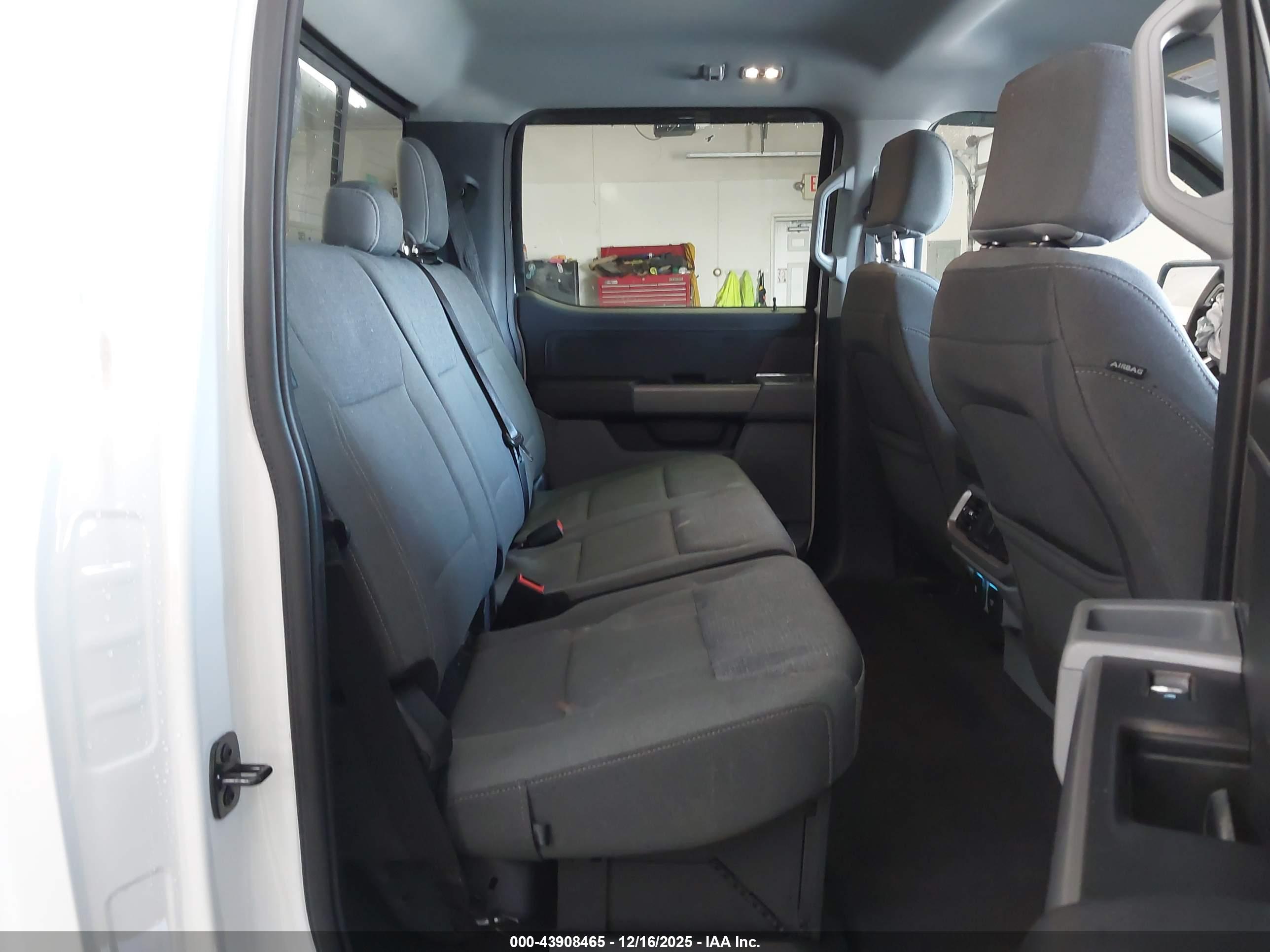 FORD F-150 image 8
