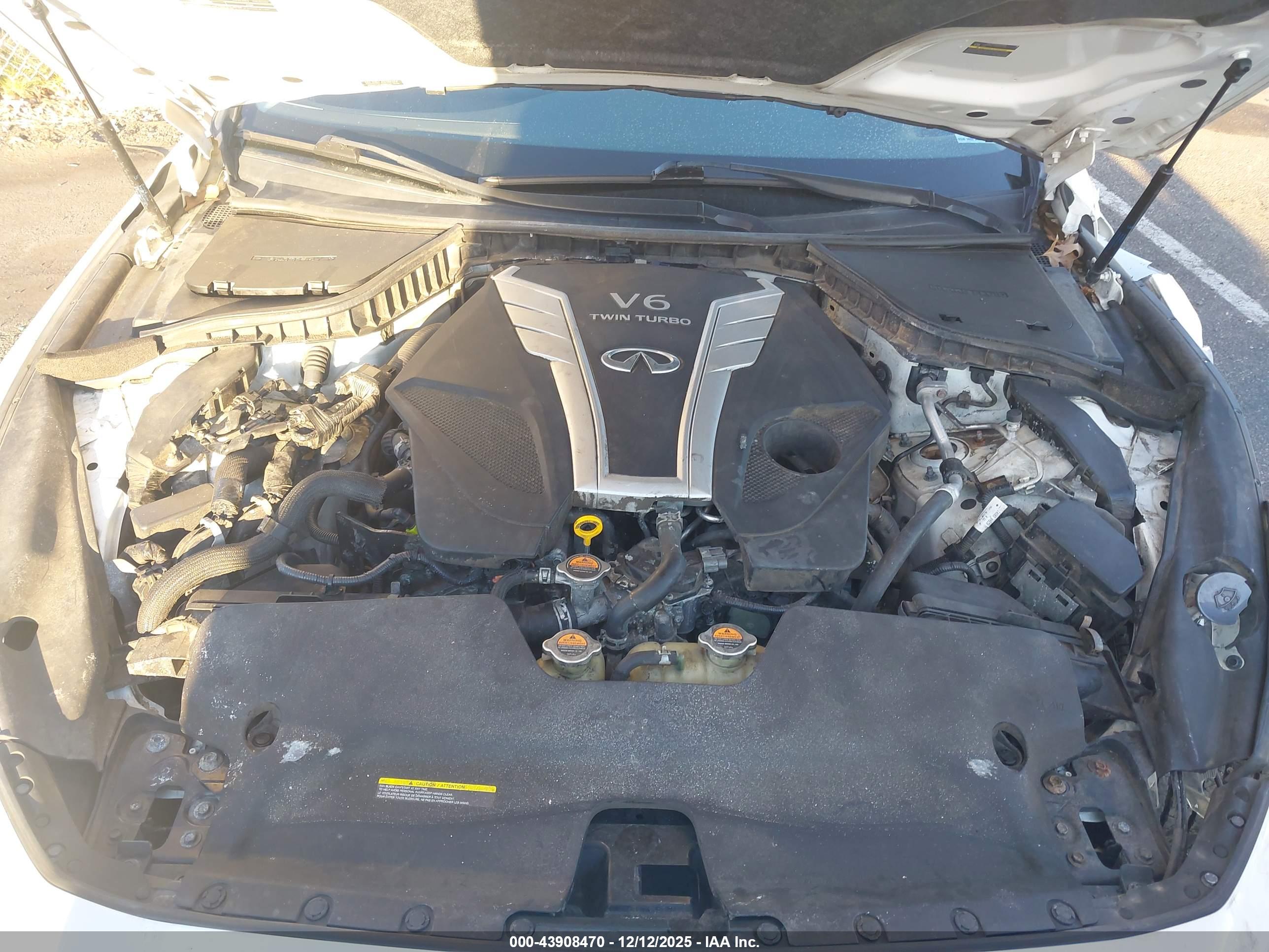 INFINITI Q50 image 10
