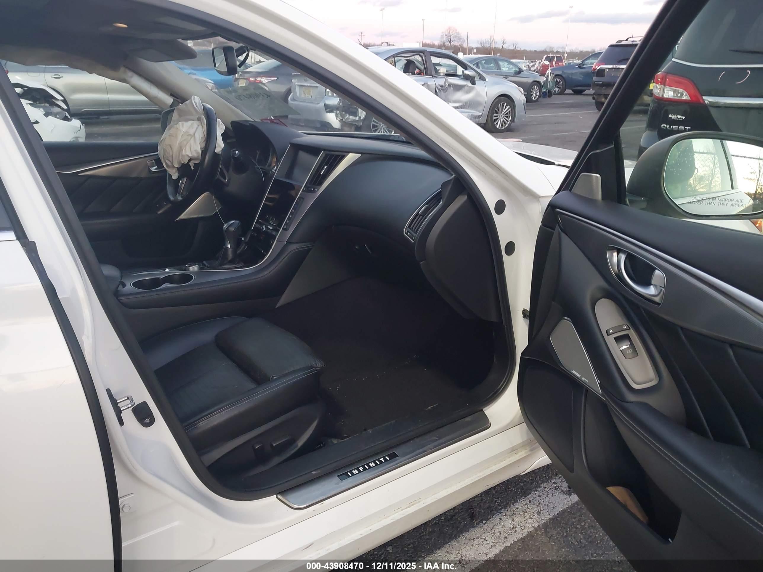 INFINITI Q50 image 5