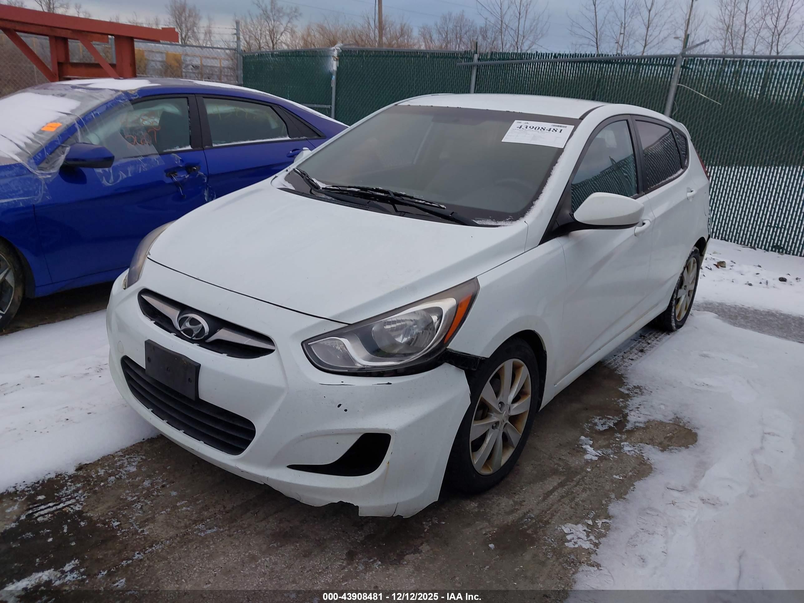 HYUNDAI ACCENT image 2