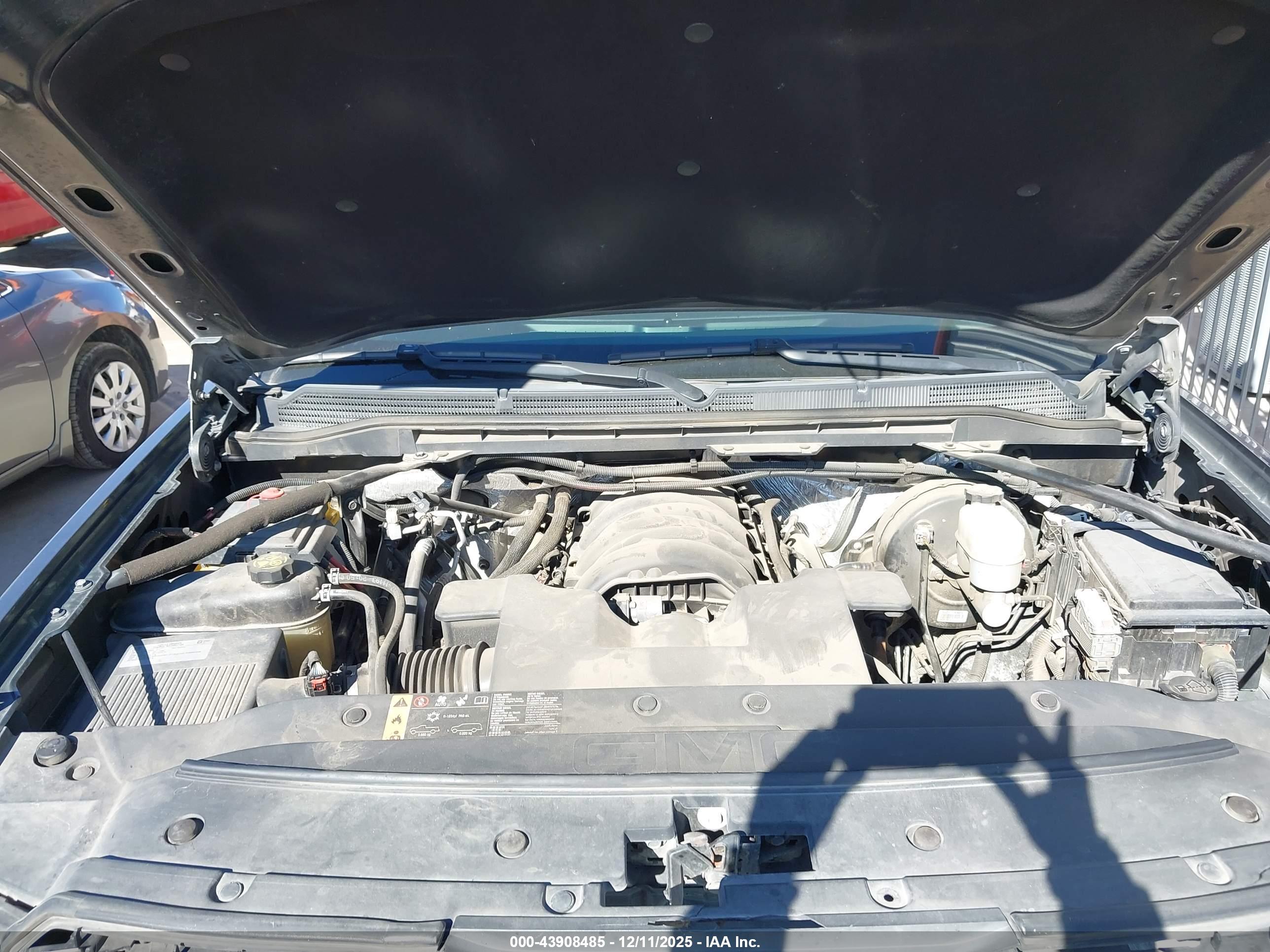 GMC SIERRA image 10