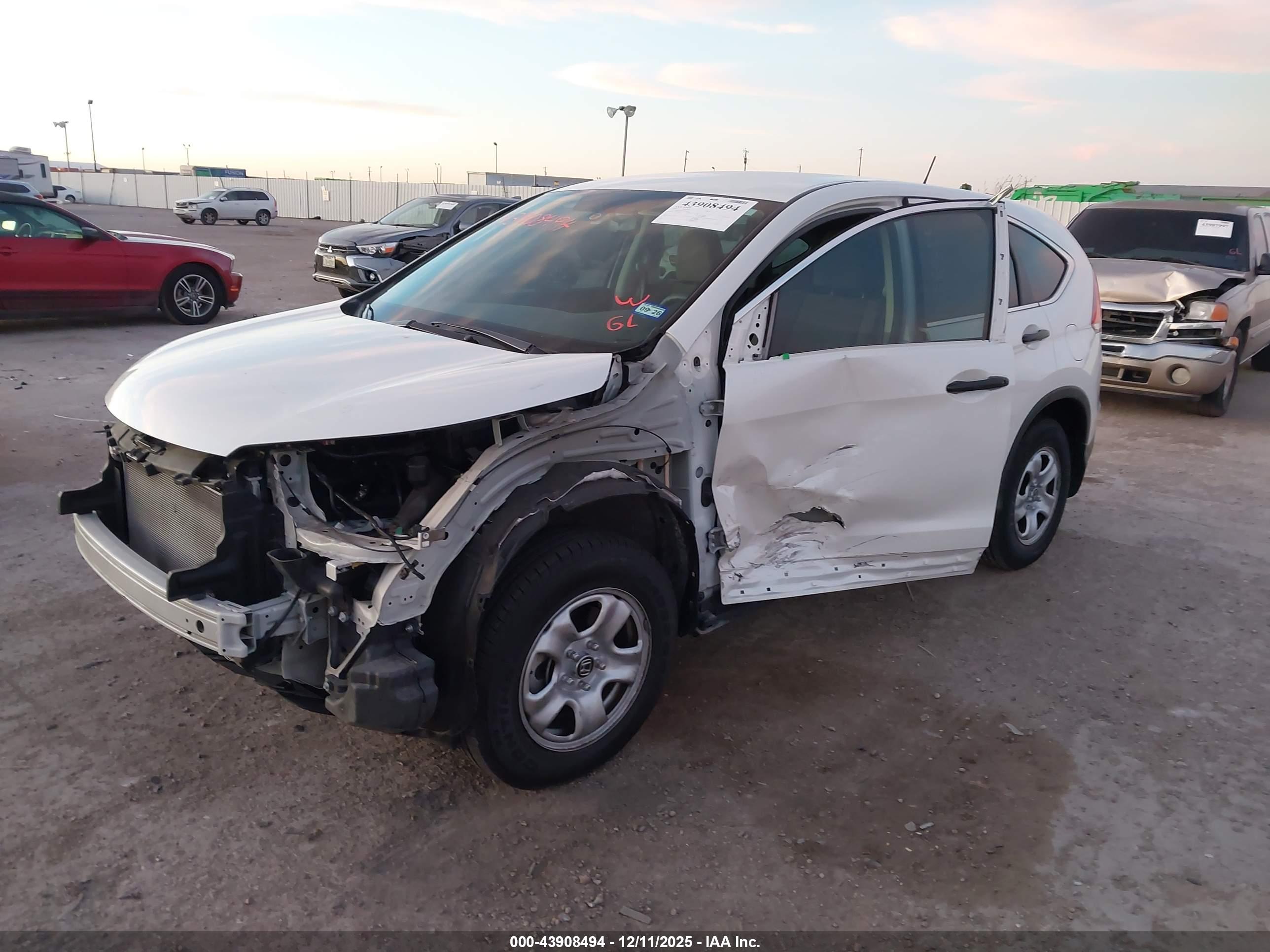 HONDA CR-V image 2