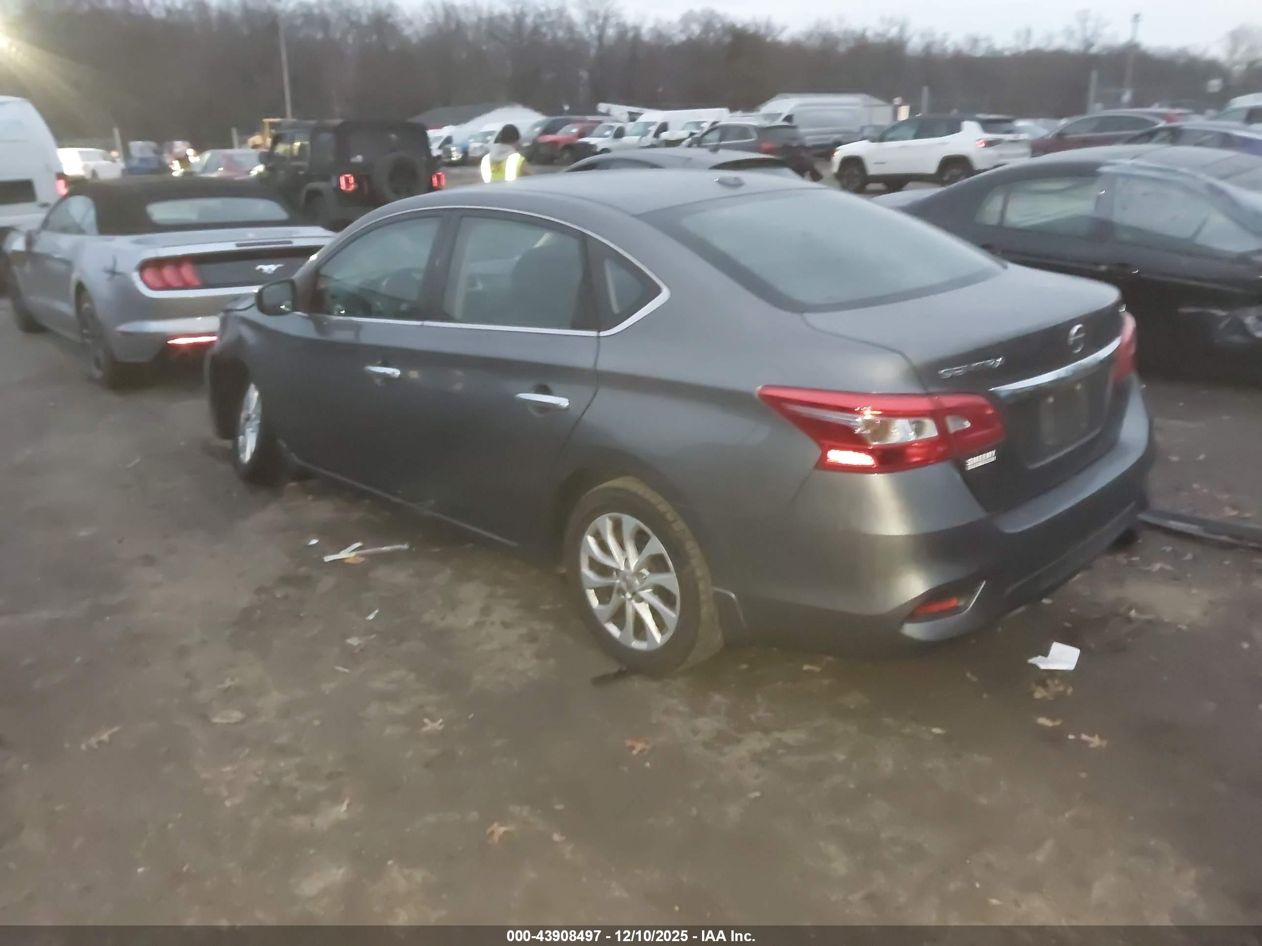 NISSAN SENTRA image 3