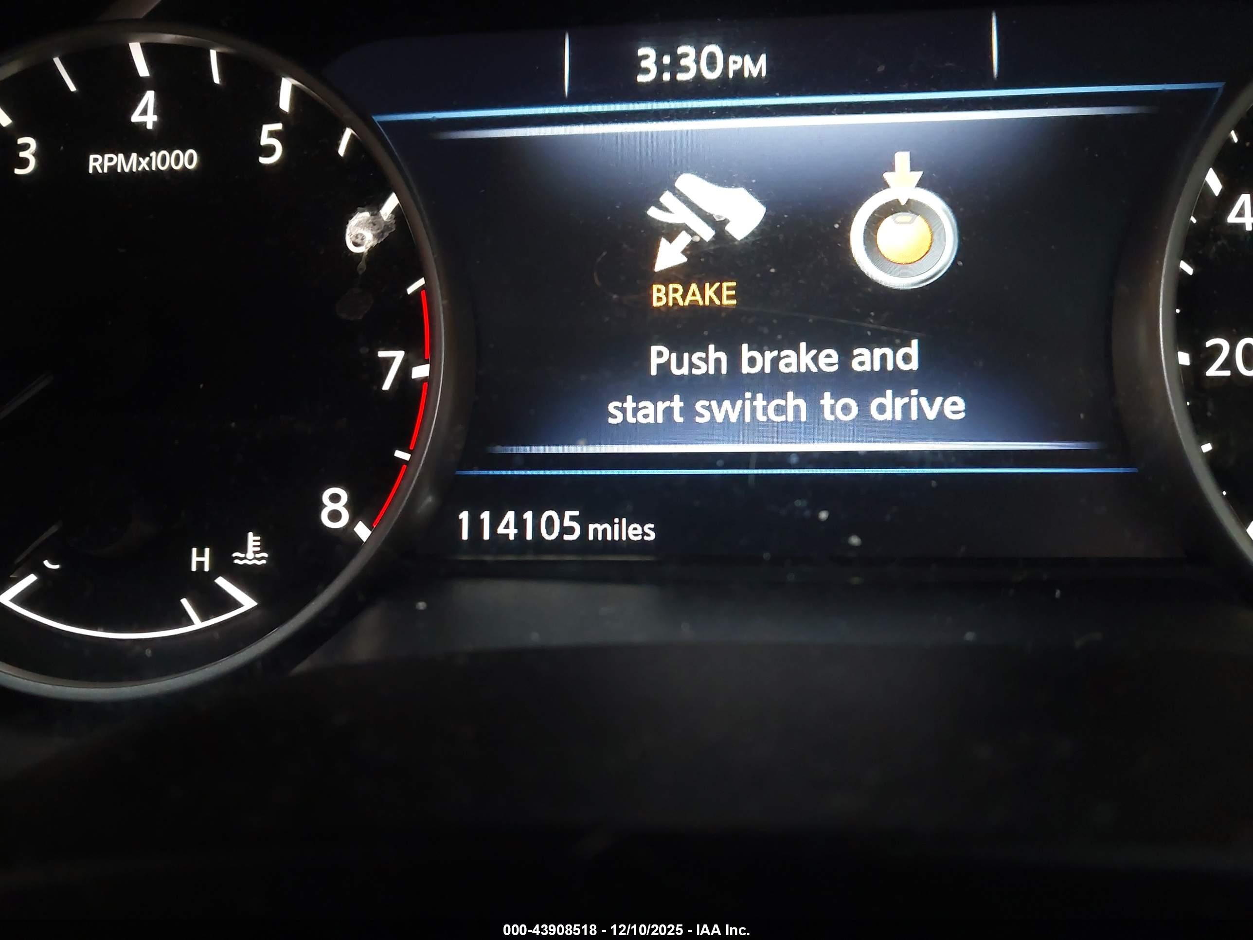 NISSAN MAXIMA image 7