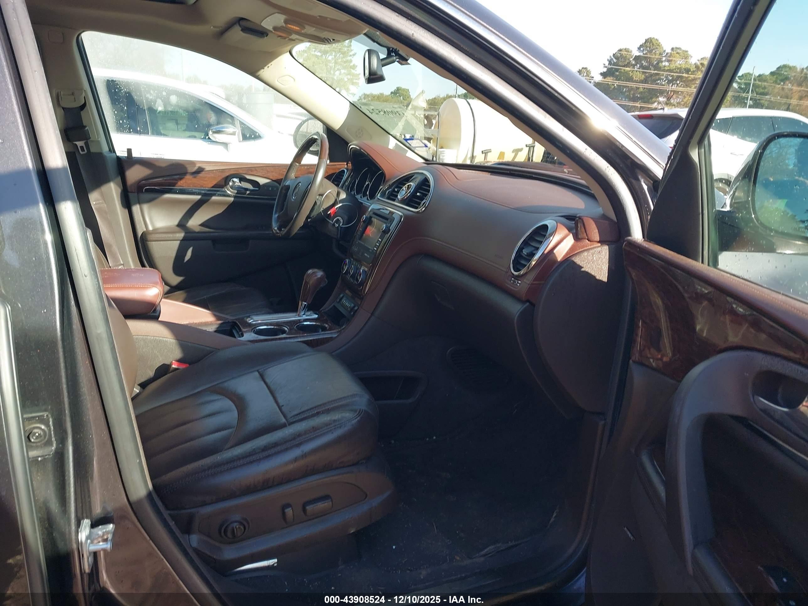 BUICK ENCLAVE image 5