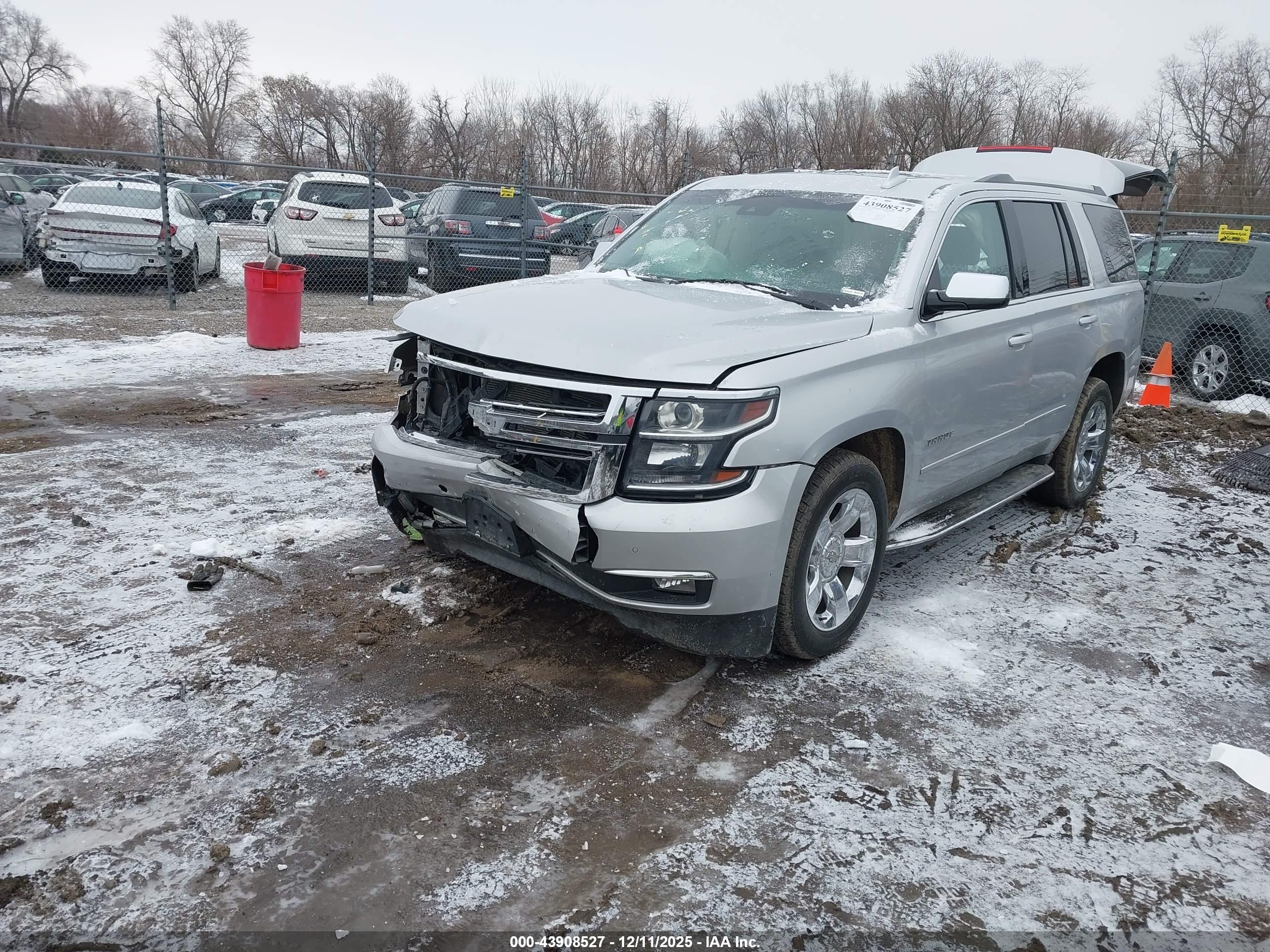 CHEVROLET TAHOE image 2
