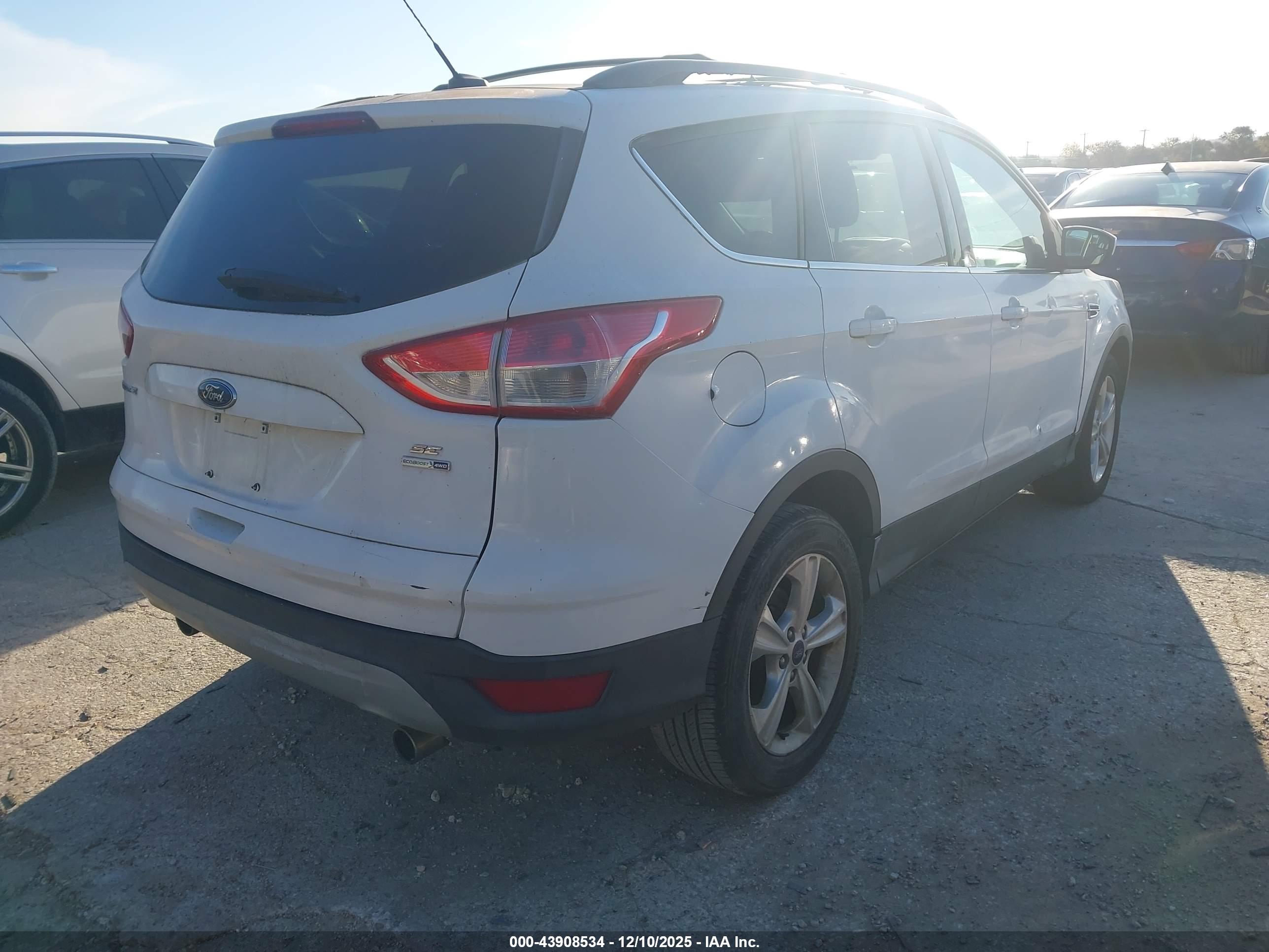 FORD ESCAPE image 4