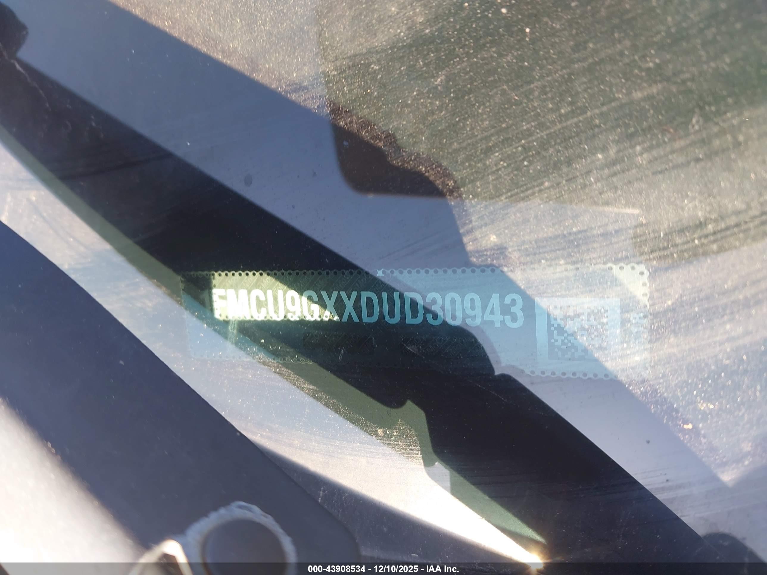 FORD ESCAPE image 9