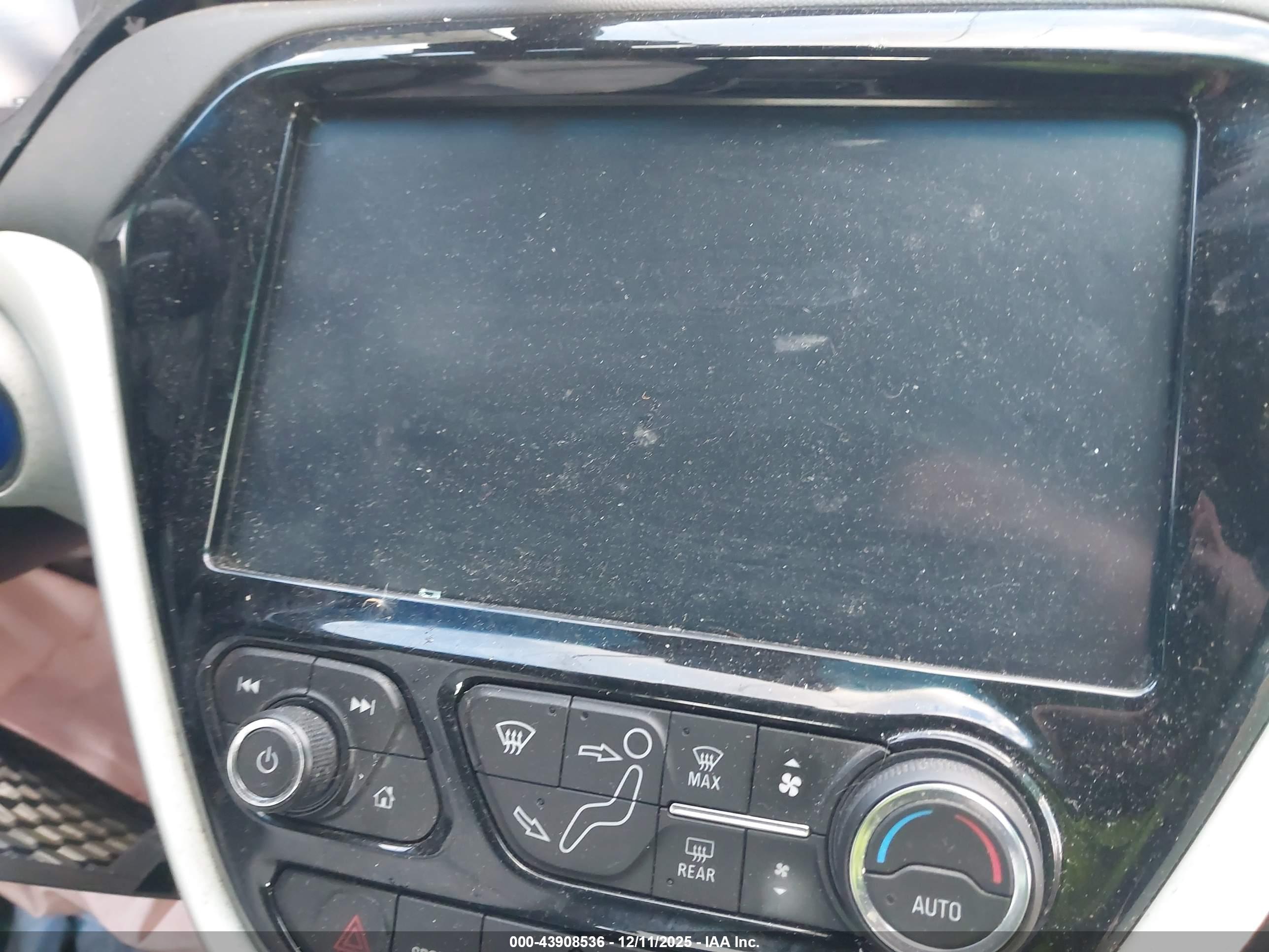 CHEVROLET BOLT image 7