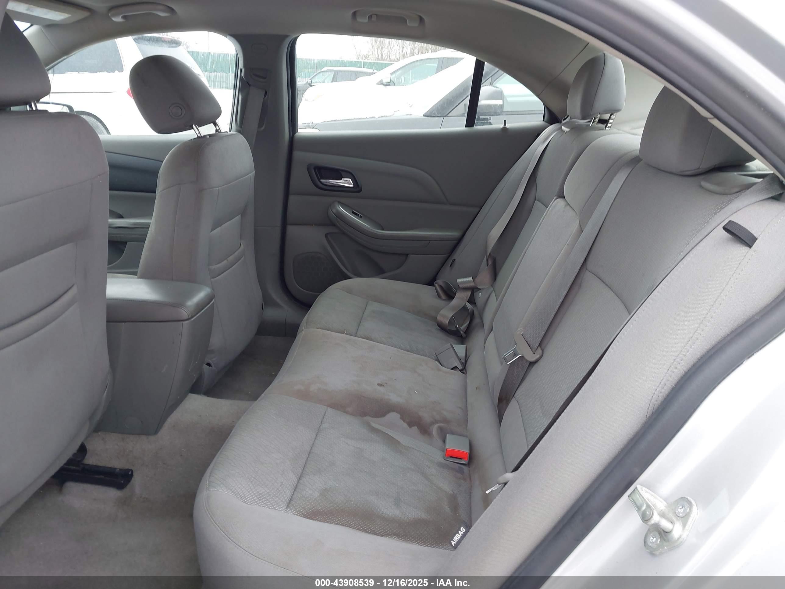 CHEVROLET MALIBU image 8
