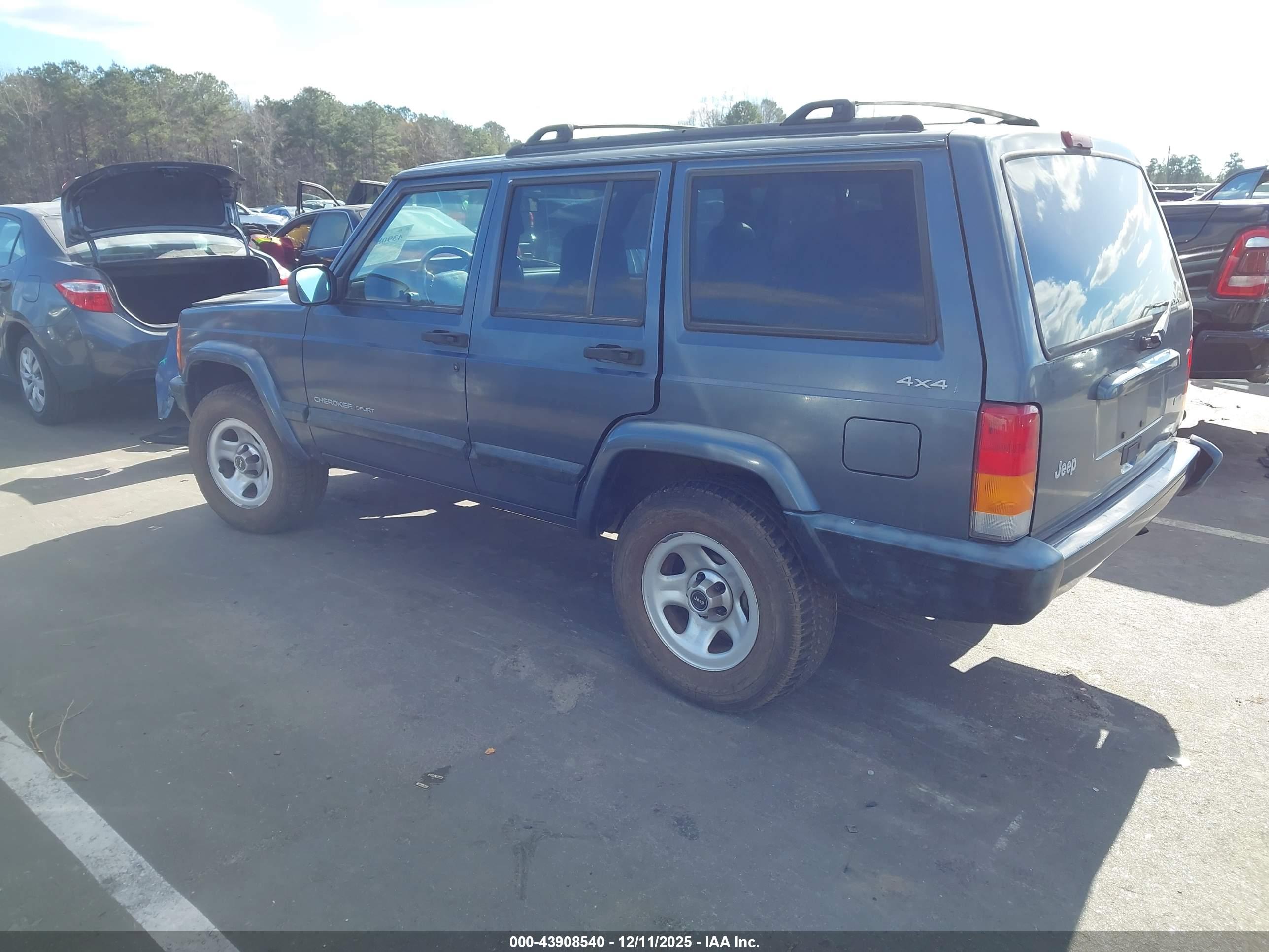 JEEP CHEROKEE image 3