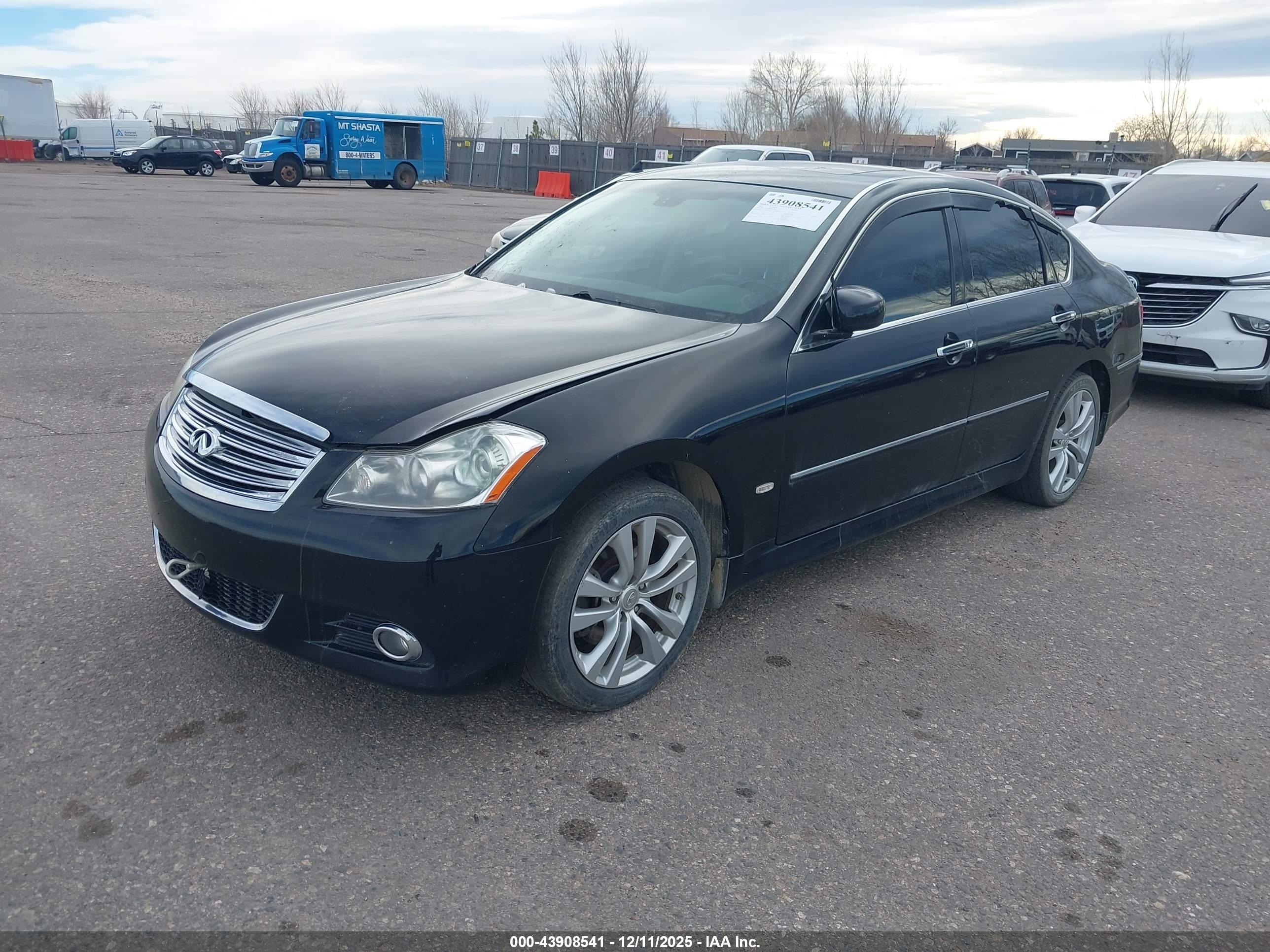 INFINITI M35X image 2