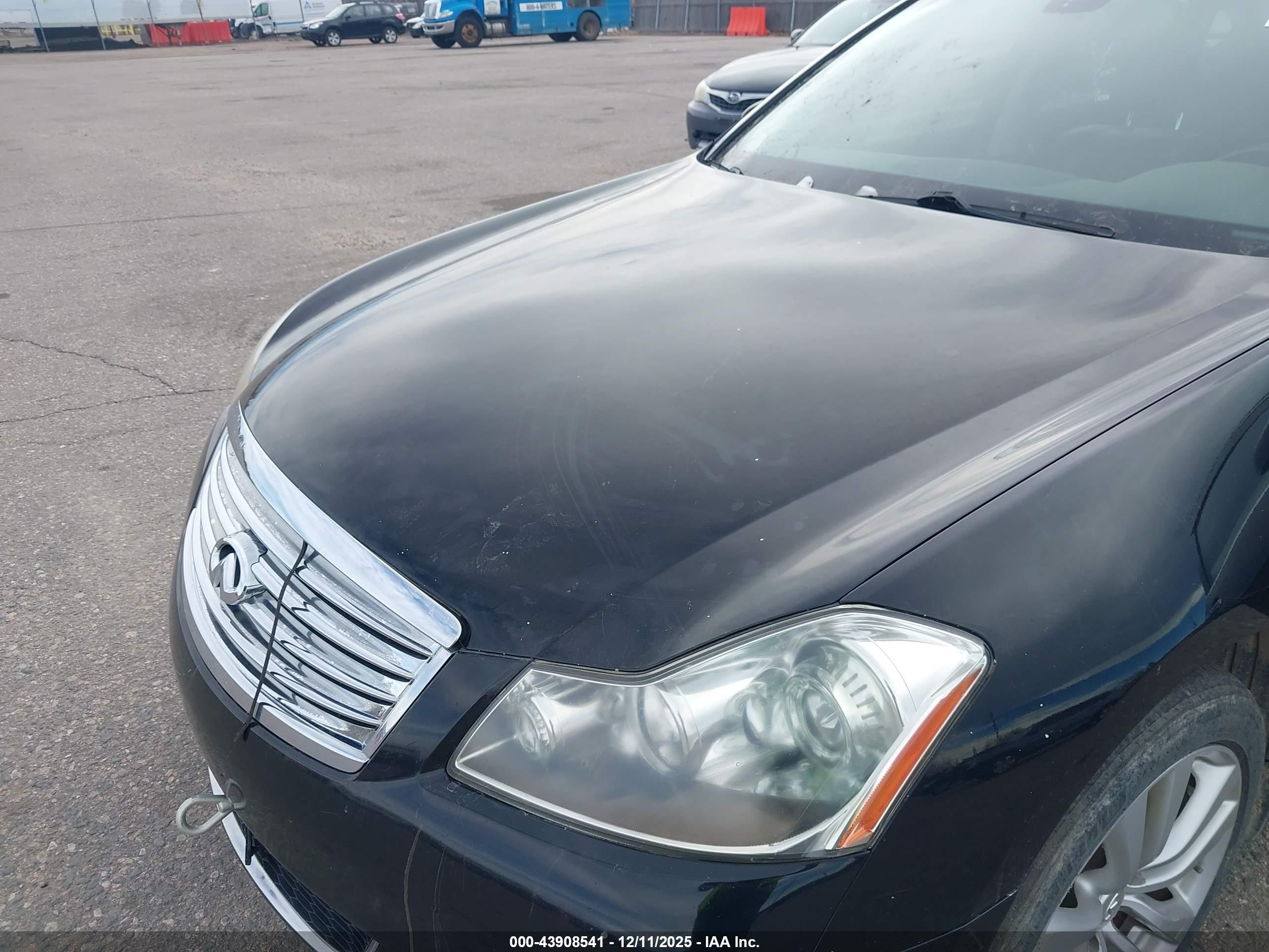 INFINITI M35X image 6