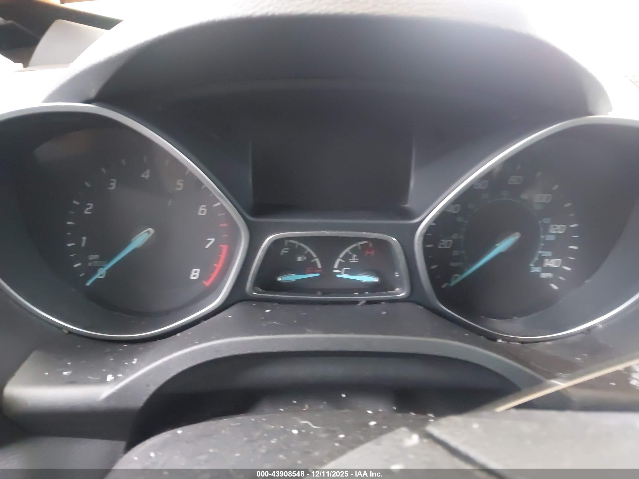 FORD ESCAPE image 7